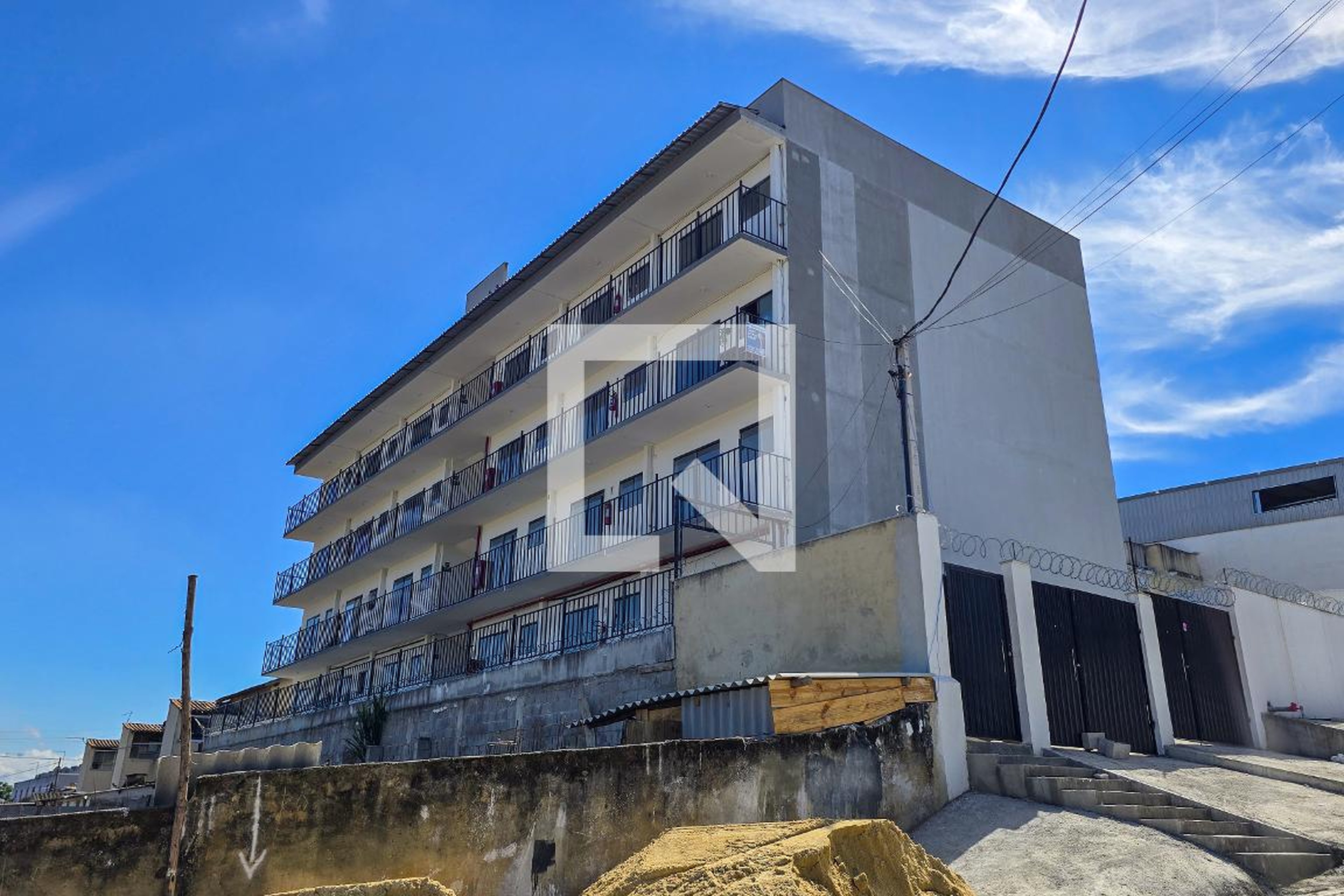 Fachada do Prédio Condomínio em Rua Itatiaia, 400