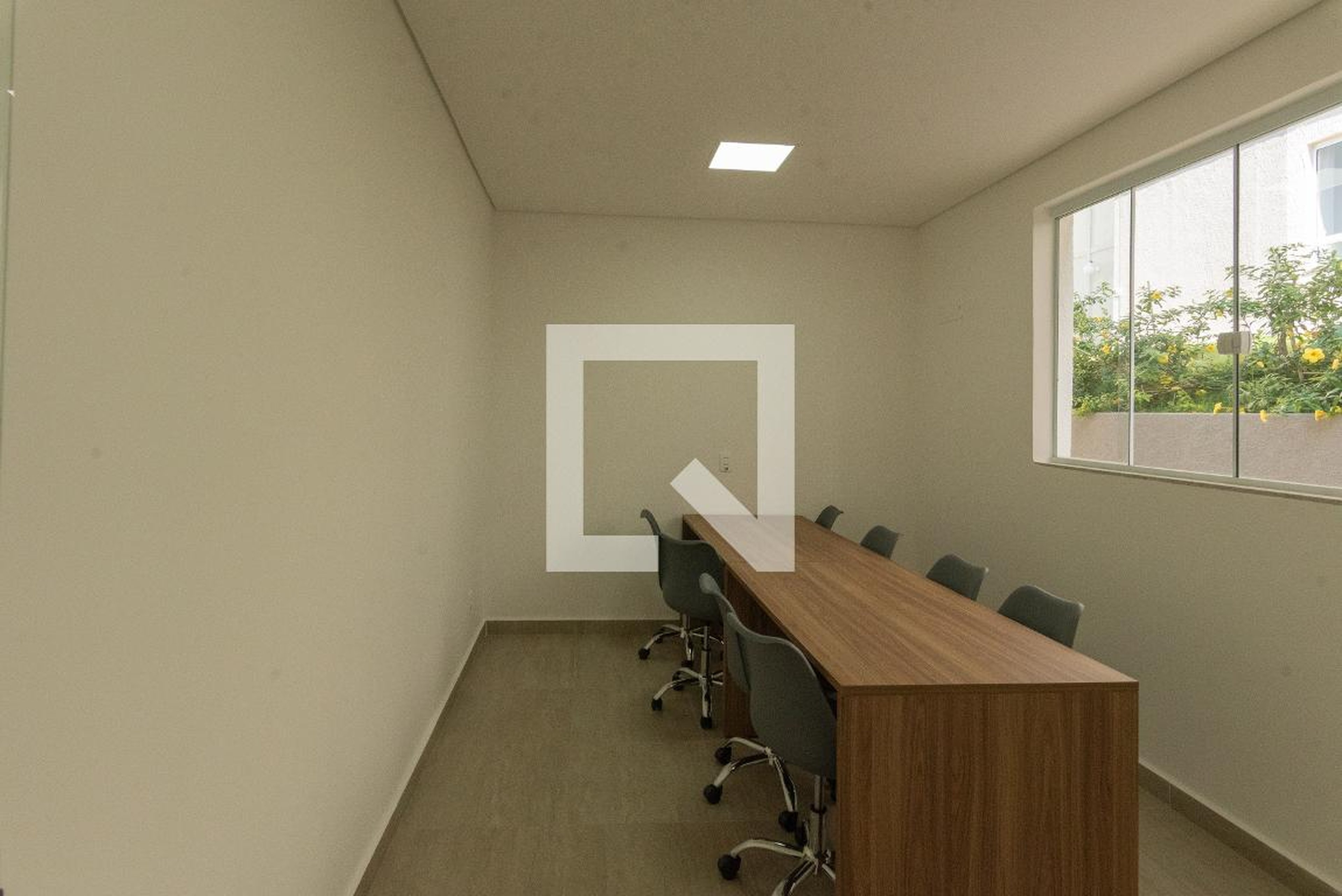 Sala de Reunião - Joy Garden