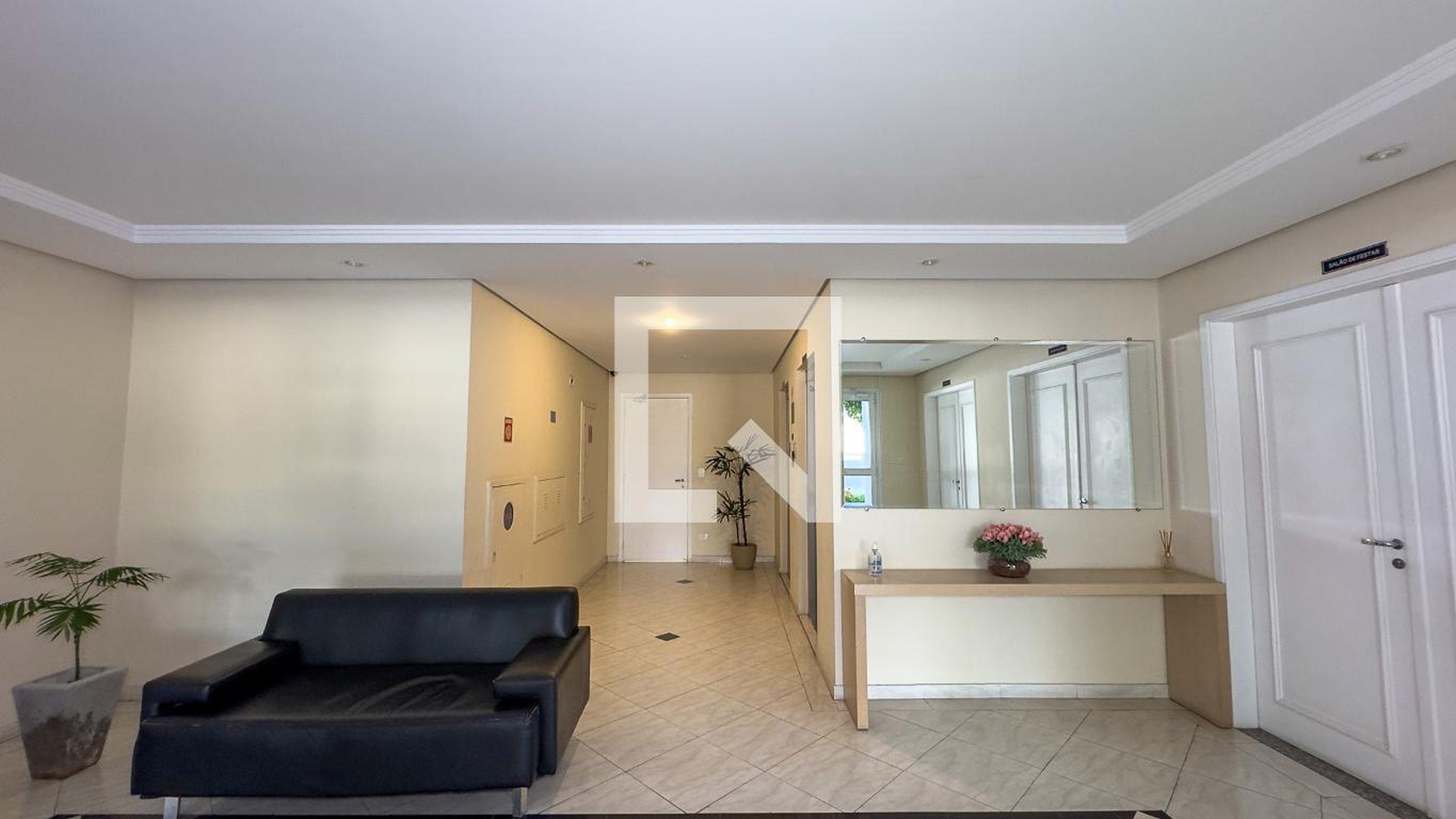 Hall de entrada - Edifício Marataízes