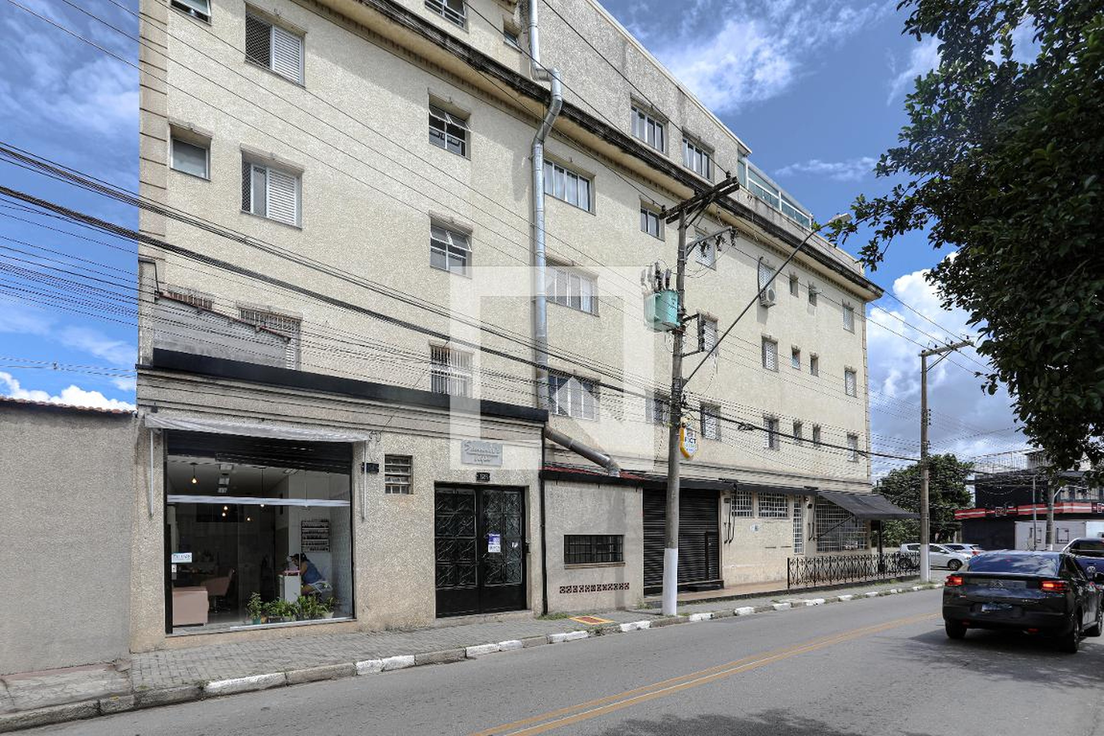 Fachada Condomínio em Rua José de Moura Rezende, 269