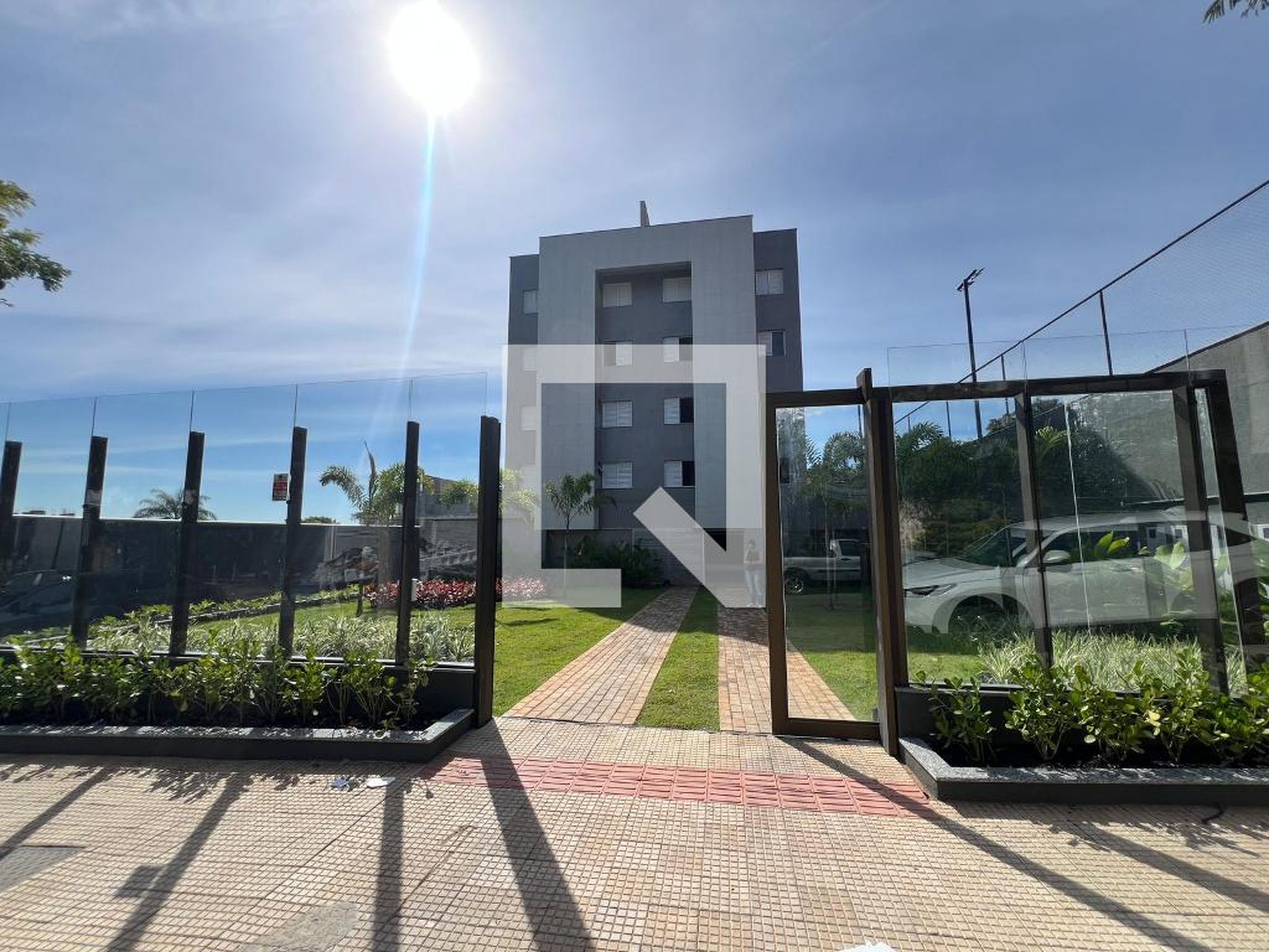 Fachada do Prédio Condomínio em Rua José Moura Peçanha, 67