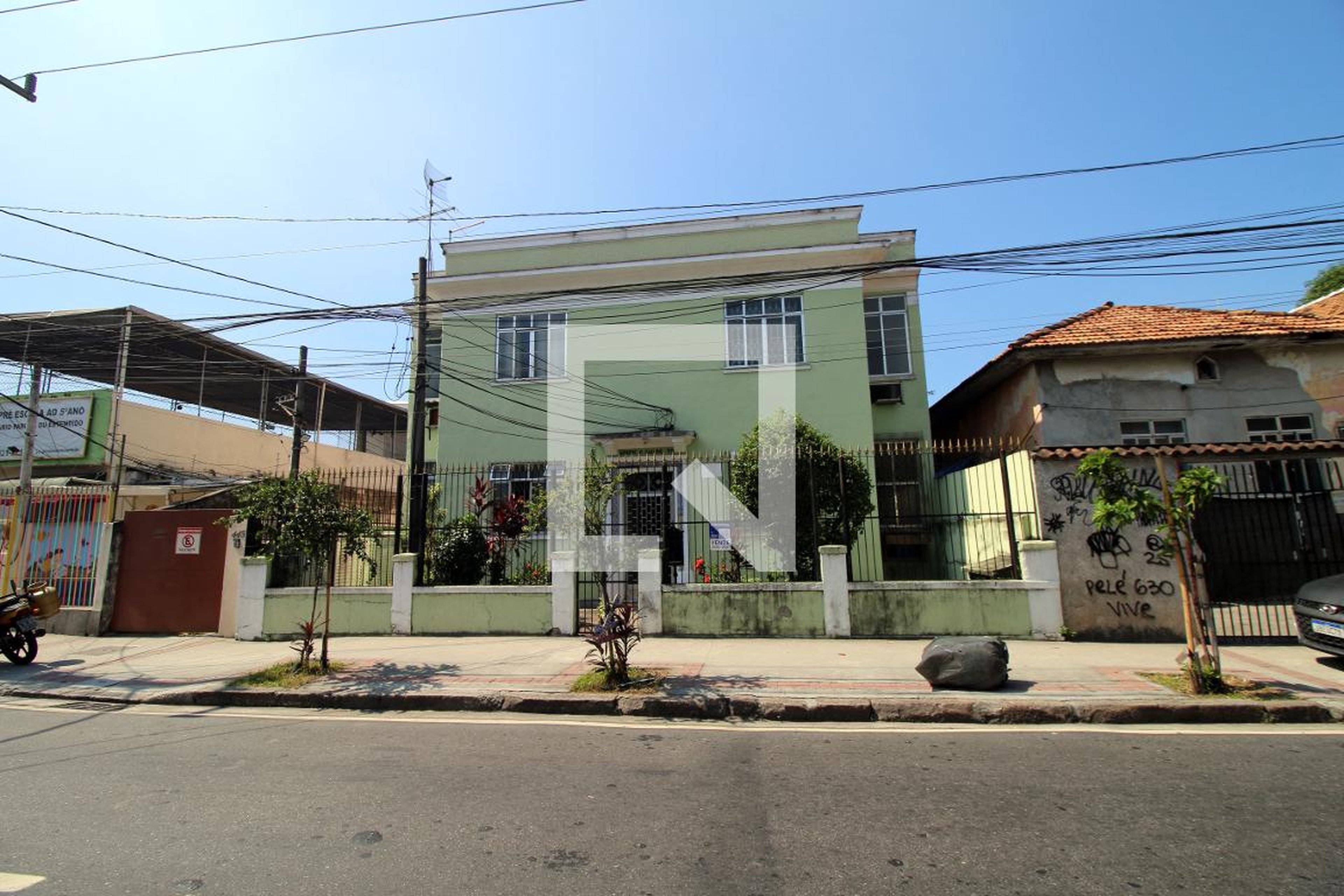 Fachada do Prédio Condomínio em Rua Noêmia Nunes, 451