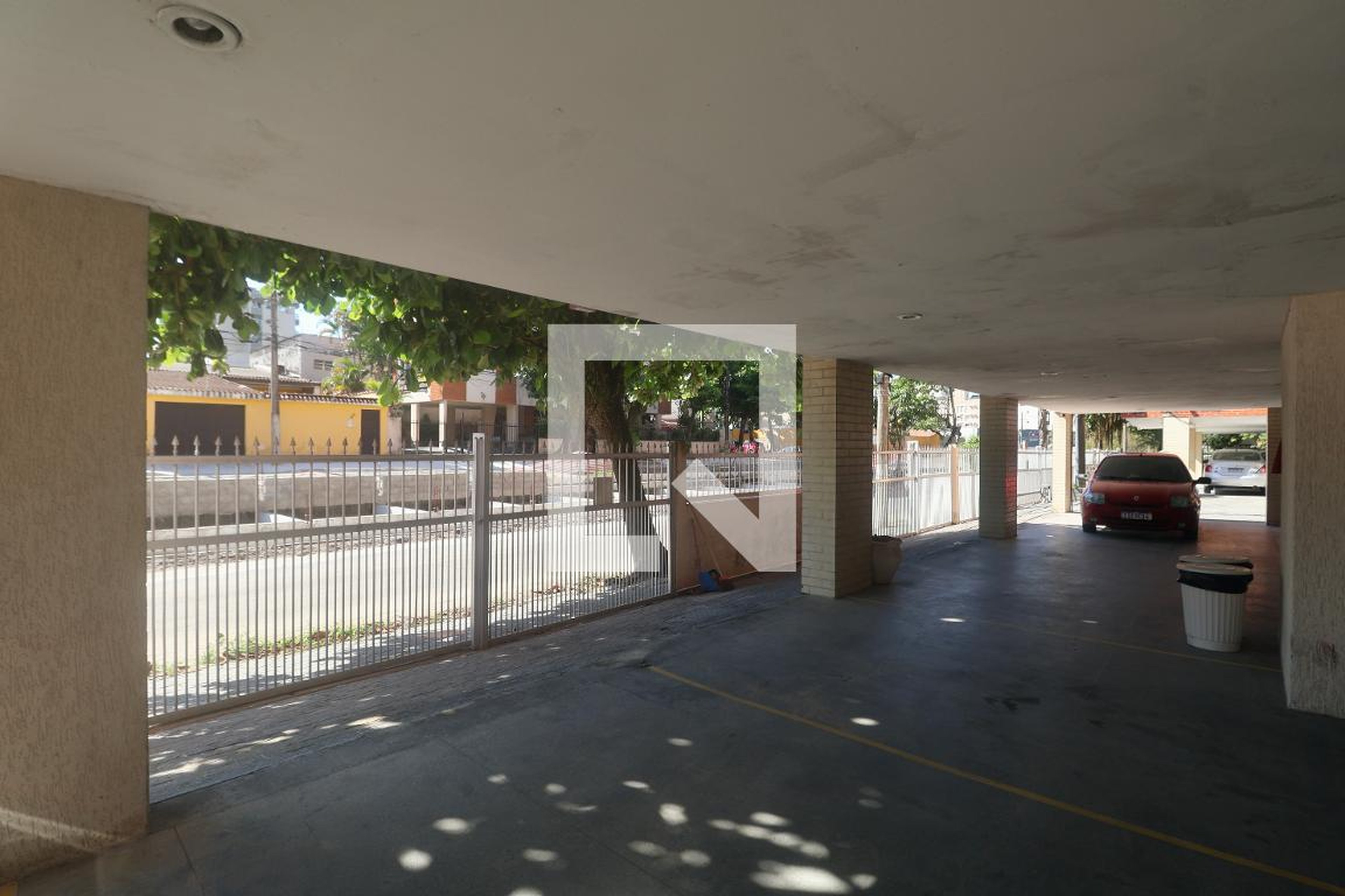 Fachada Condomínio em Rua Guadalajara, 405