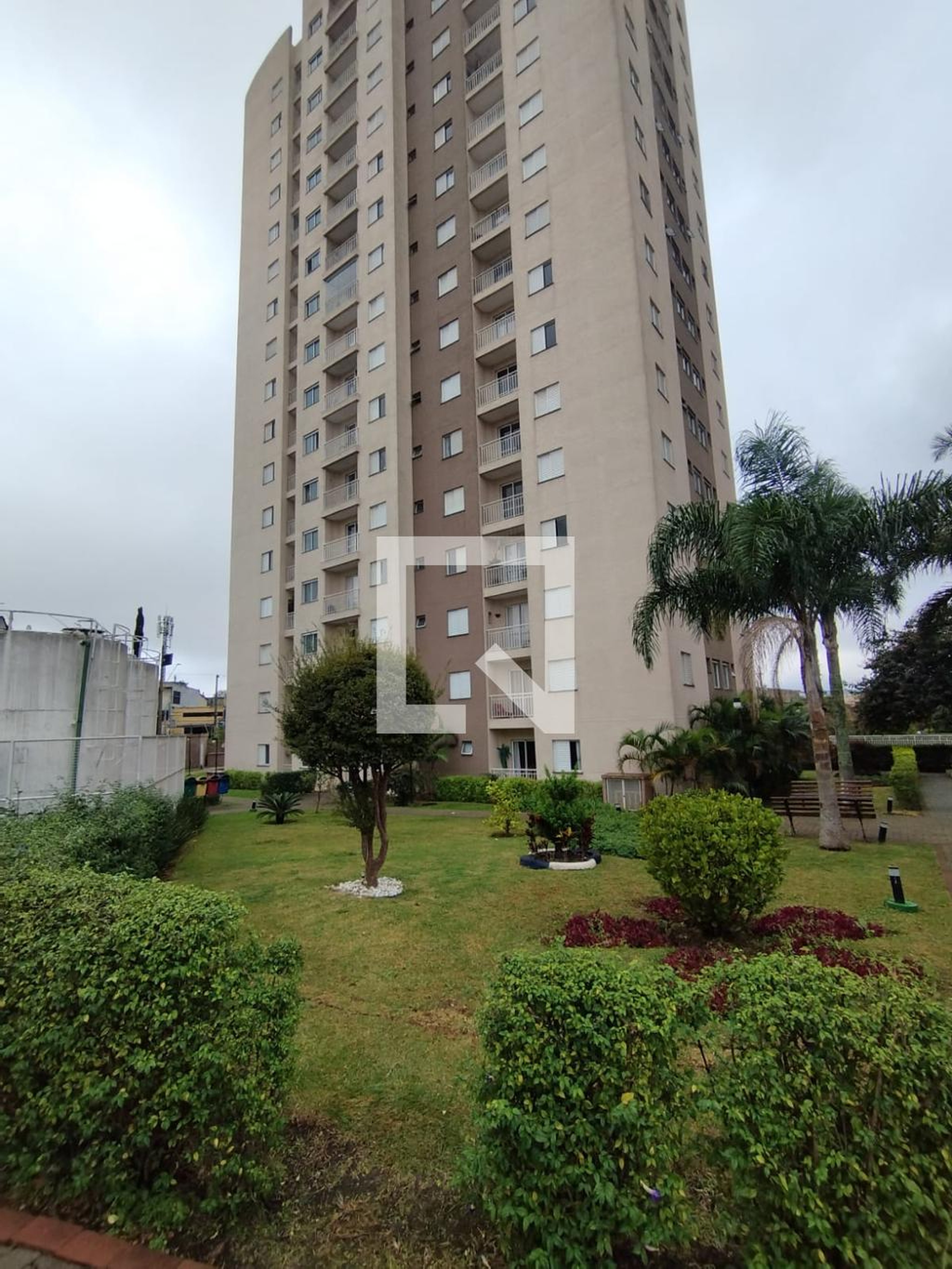 Fachada Condomínio em Rua Jorge Beretta, 292