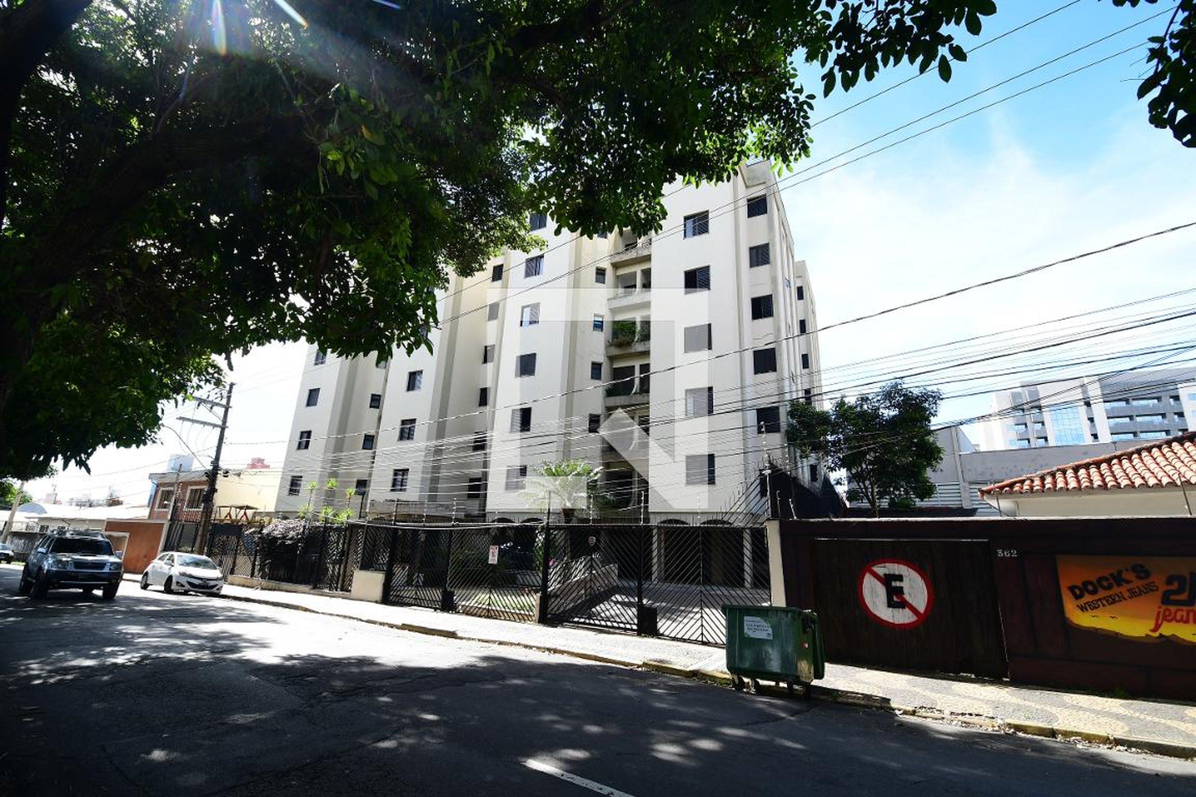 Fachada do Prédio Condomínio Solar dos Craveiros