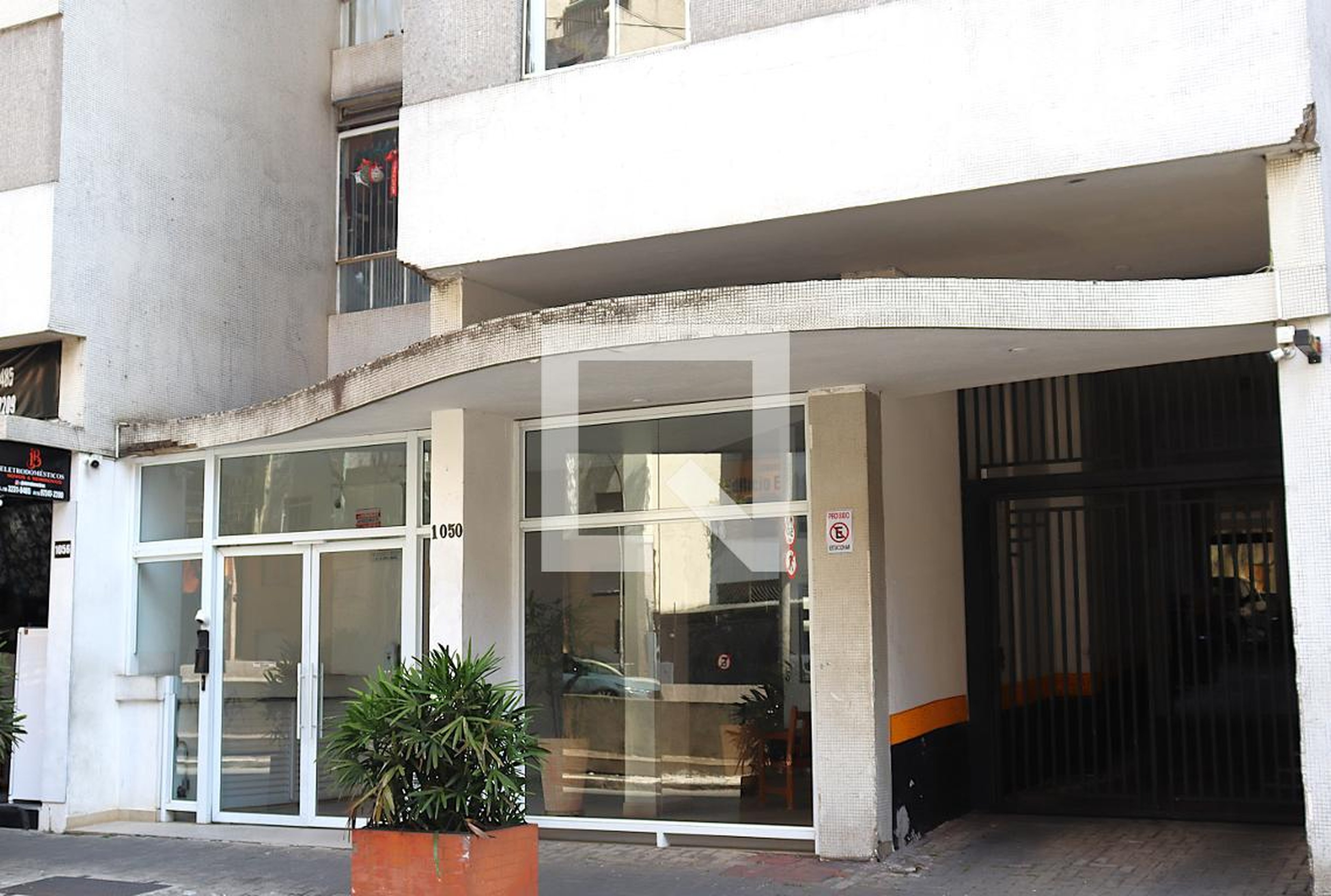 Fachada Condomínio Emboaba