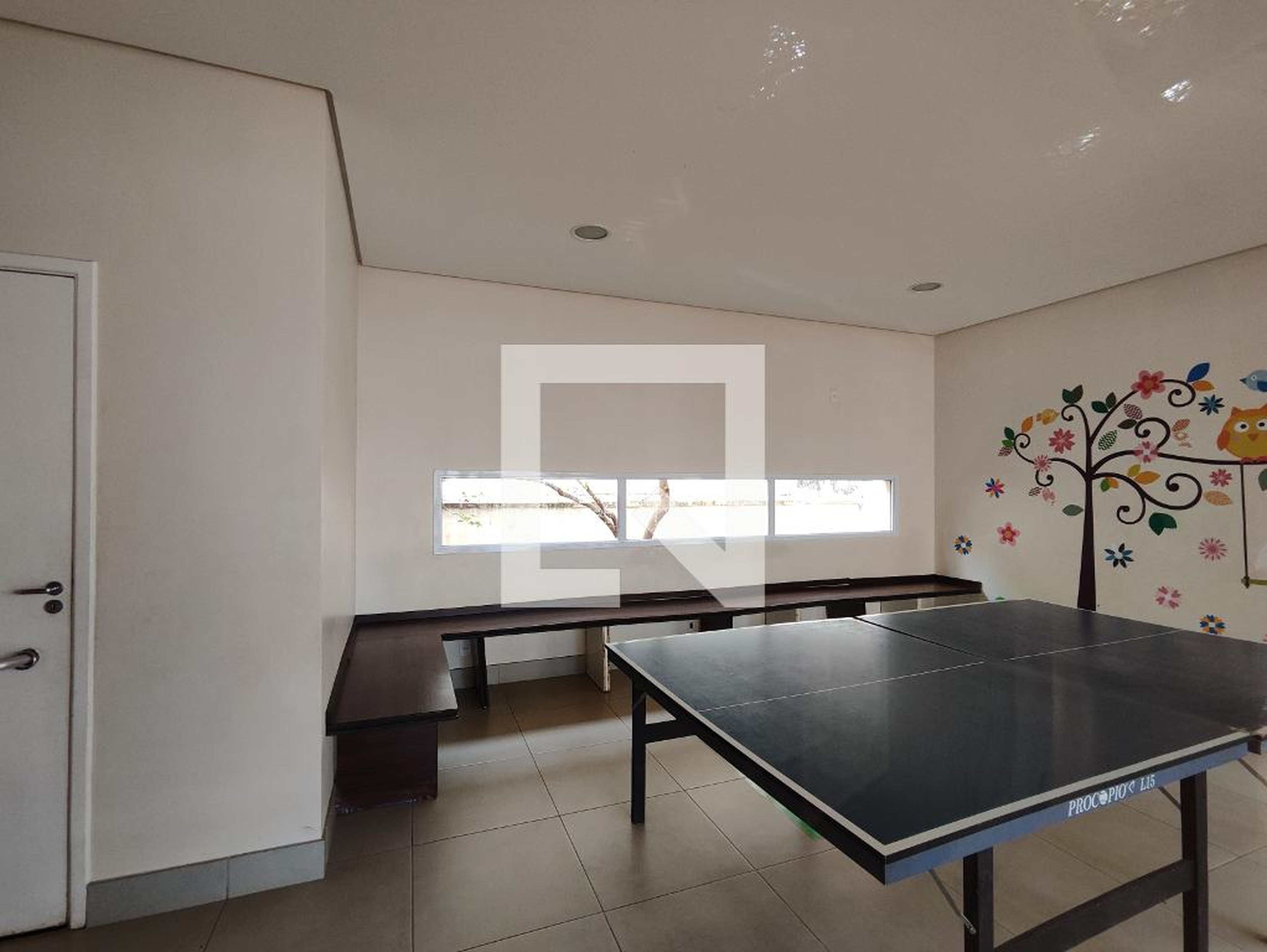 Sala de Jogos - Praça das Árvores