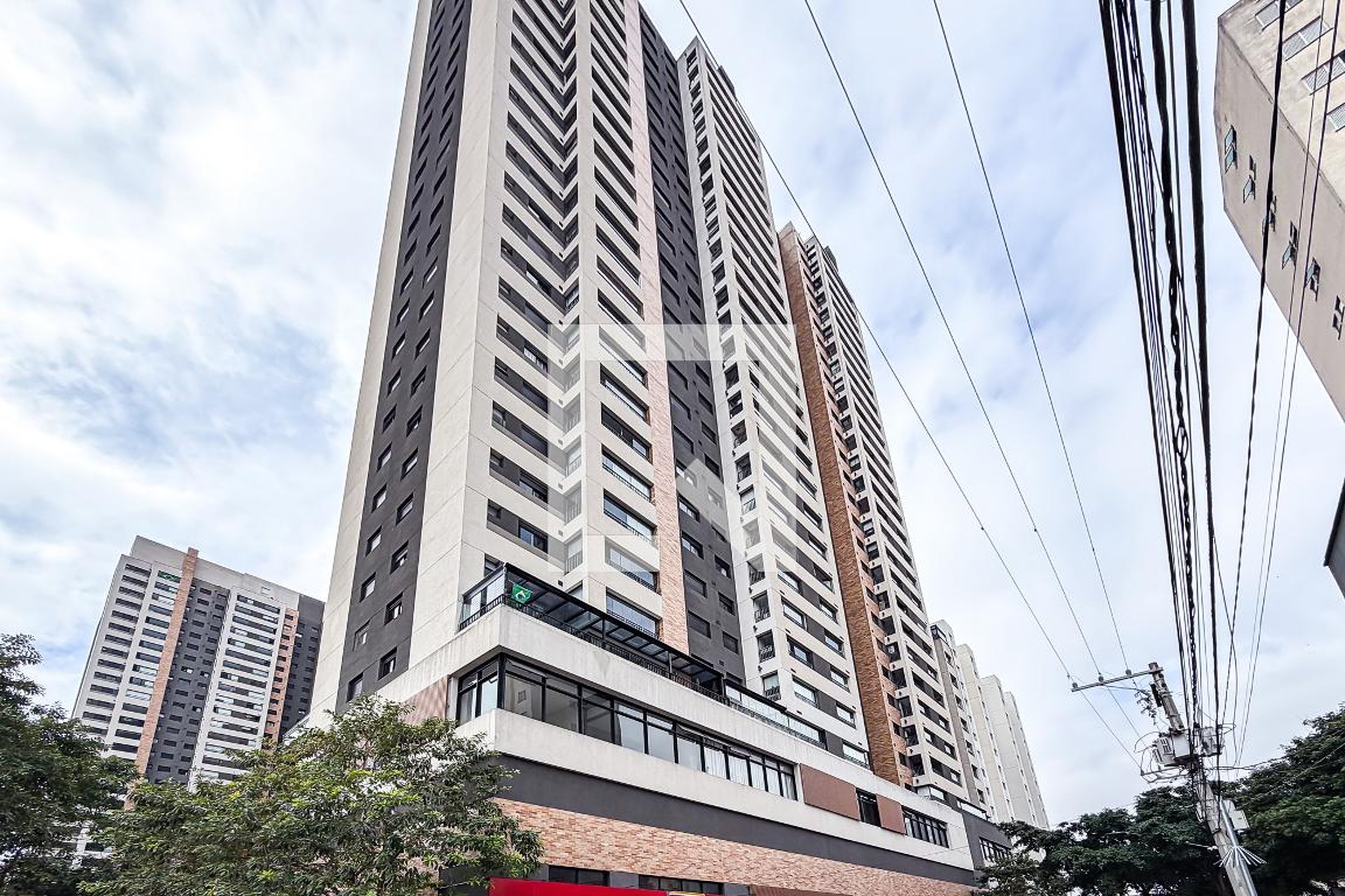 Fachada Condomínio Piscine