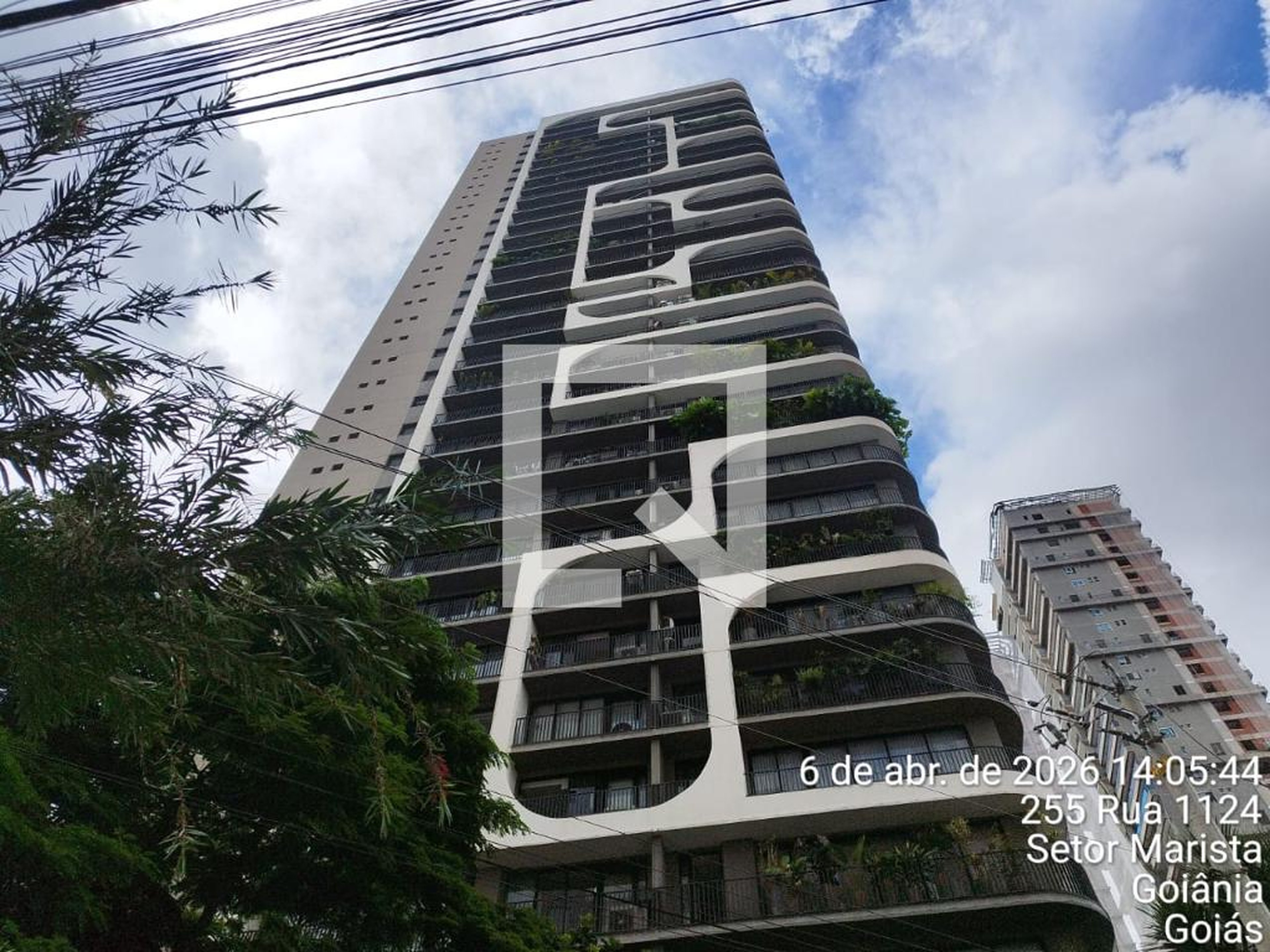 Fachada Condomínio em Rua 1124, 255