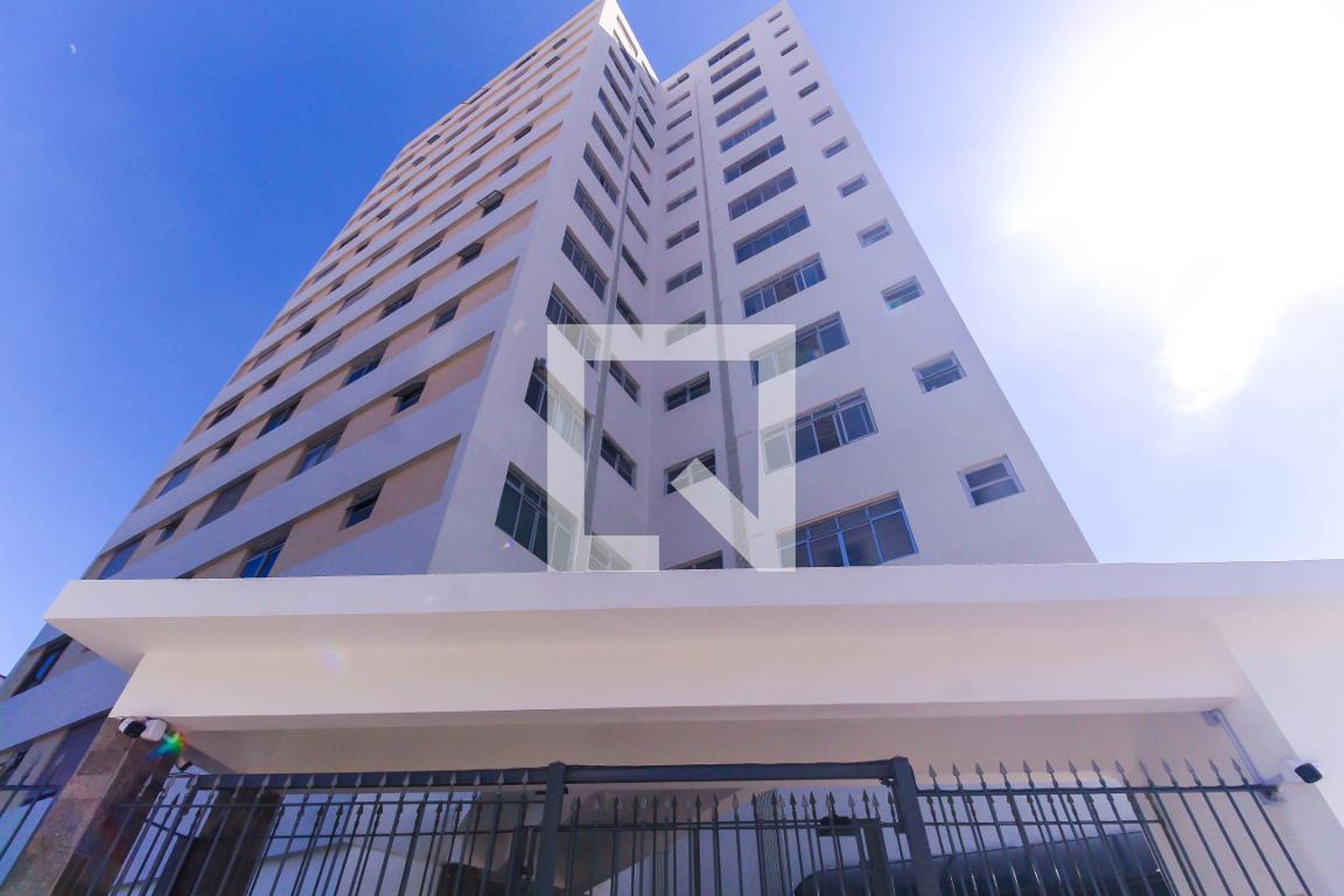 Fachada Edificio Neopolis