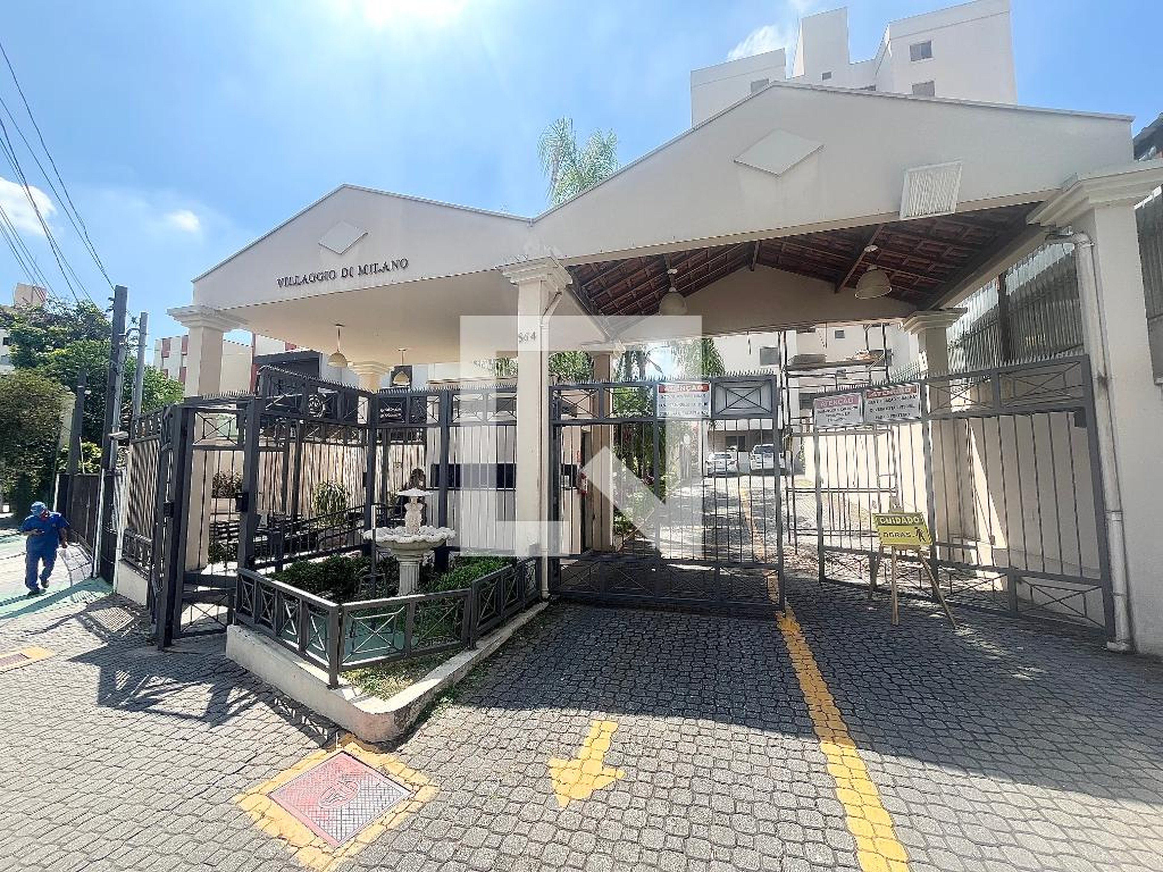 Fachada do Prédio Condomínio Villaggio Di Milano