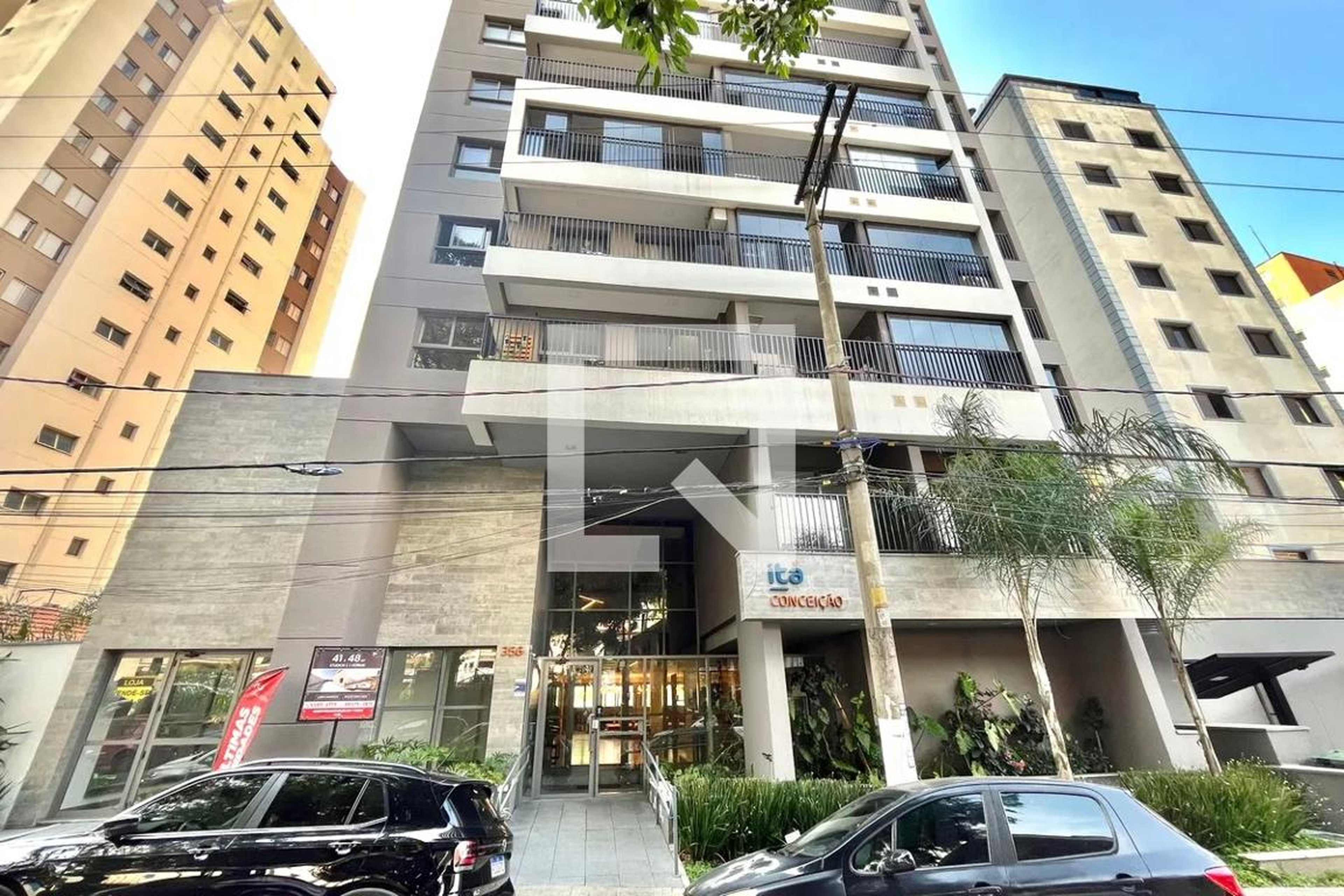 Fachada Condomínio em Rua Carlos Villalva, 356