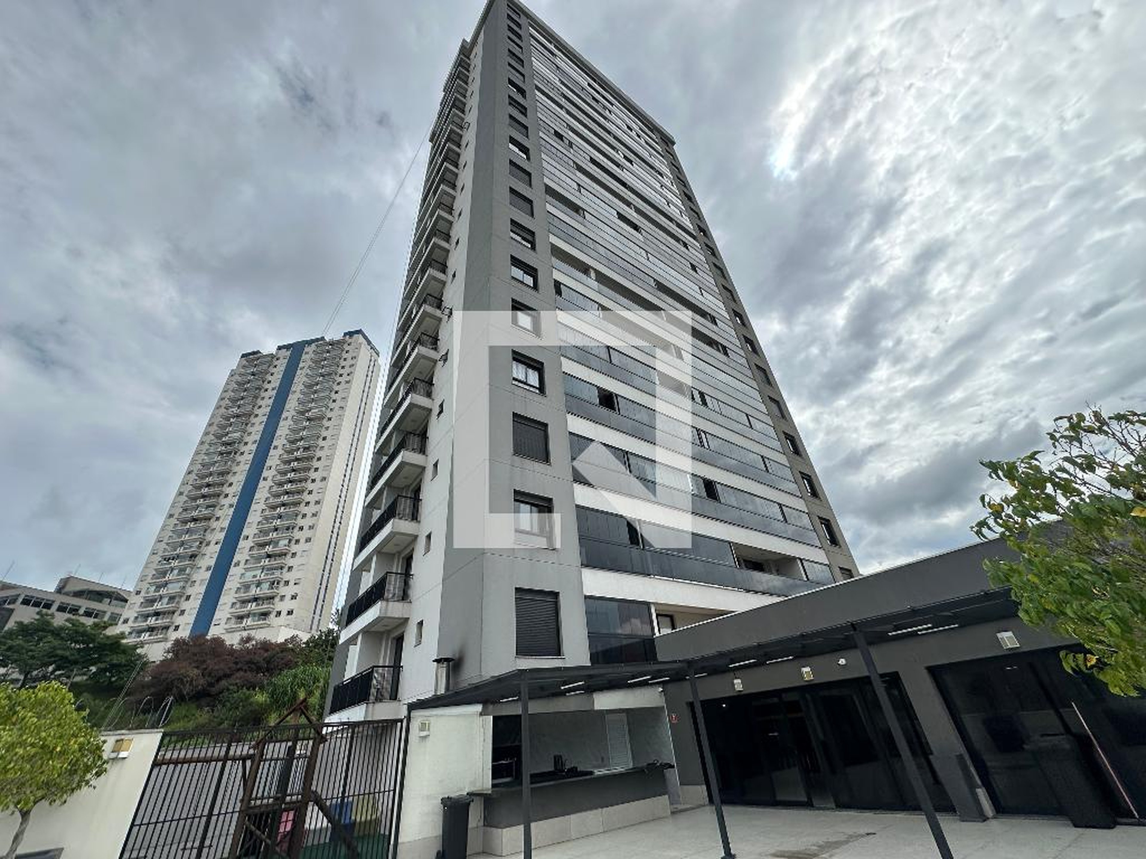 Fachada Condomínio Cosmopolitan Bethaville