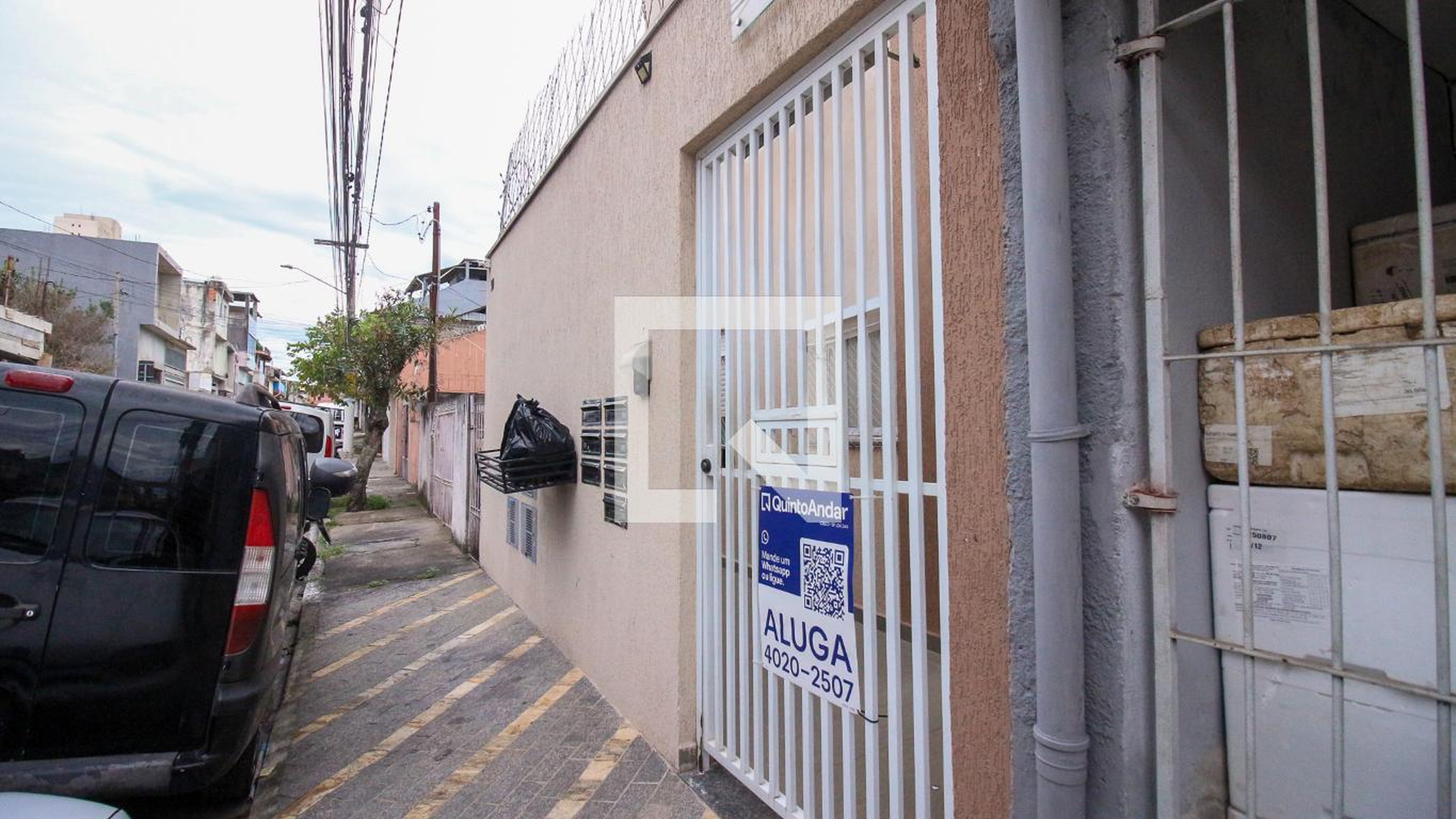 Fachada Condomínio em Rua Barra Feliz, 90