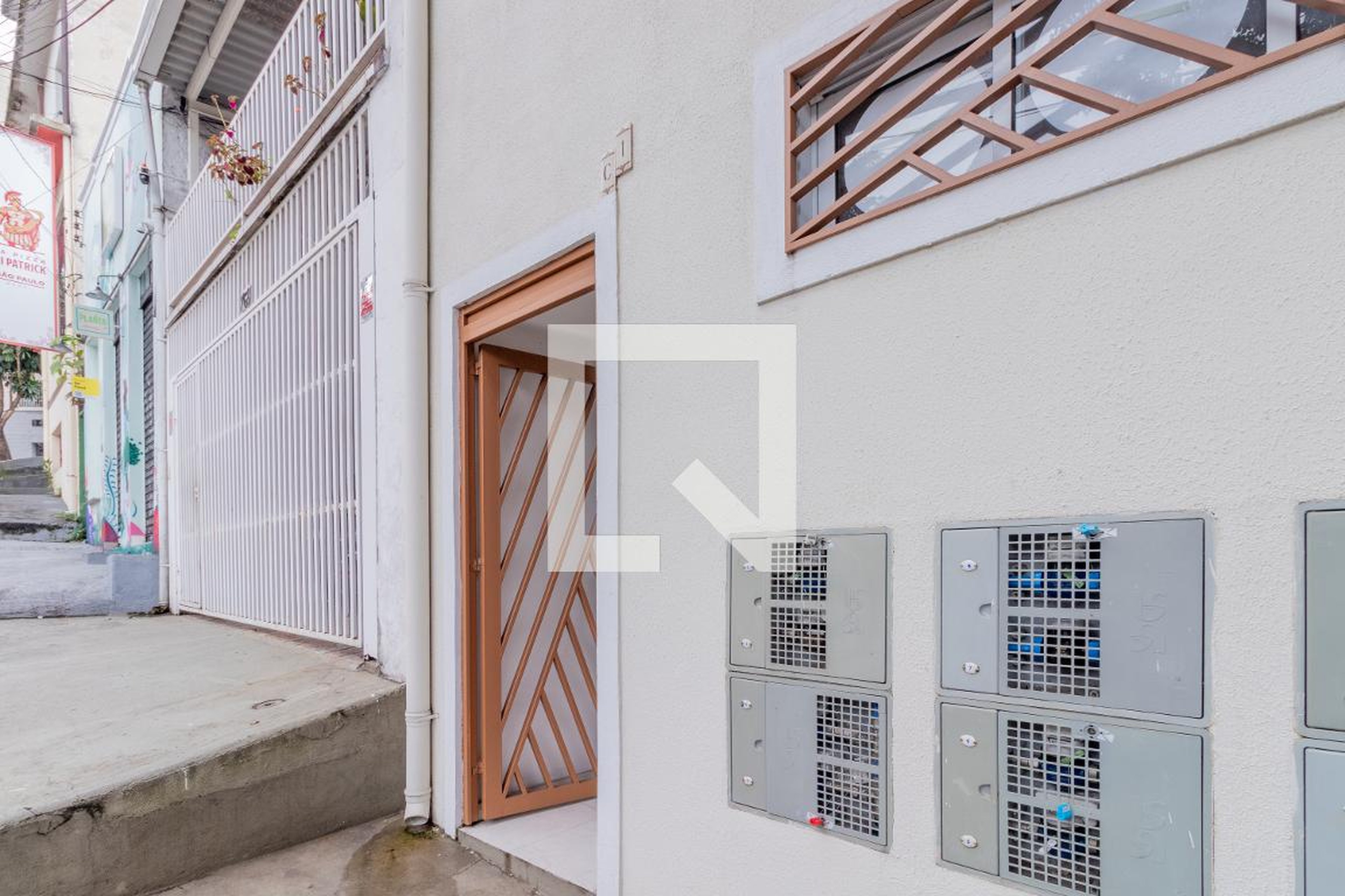 Fachada Condomínio em Rua Caiubí, 764