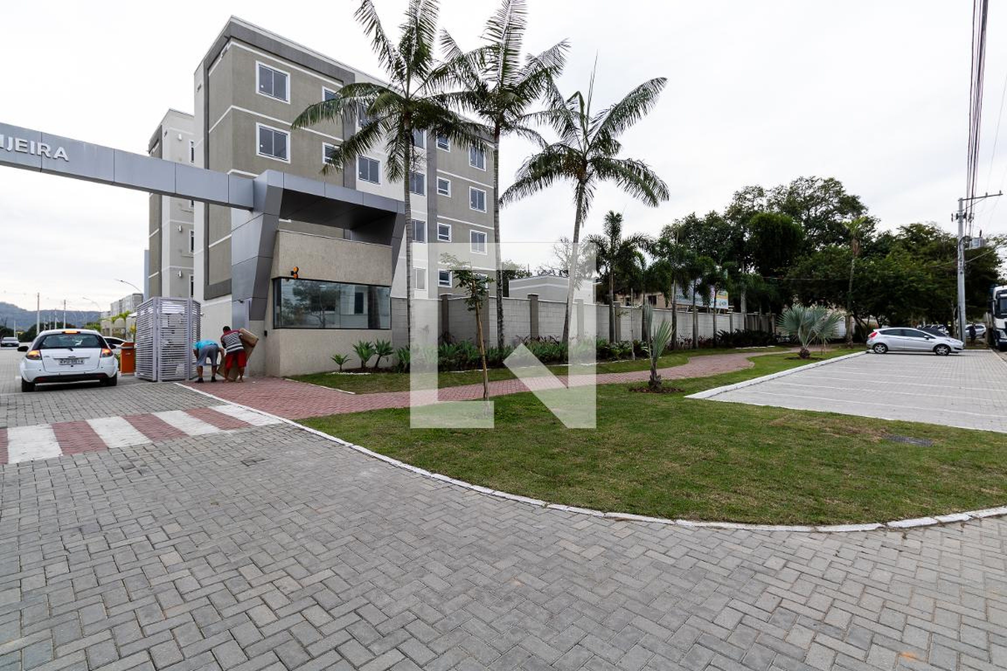 Fachada do condomínio Residencial Flor de Laranjeira