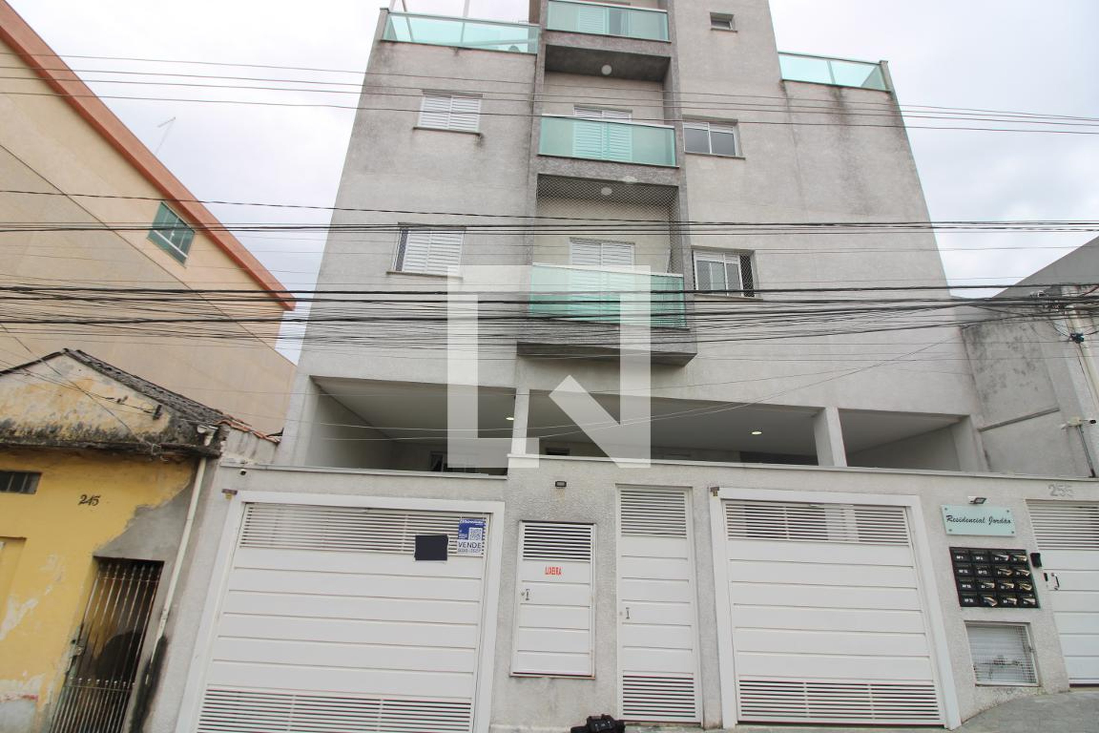 Fachada Condomínio em Rua Boaventura da Silva, 255