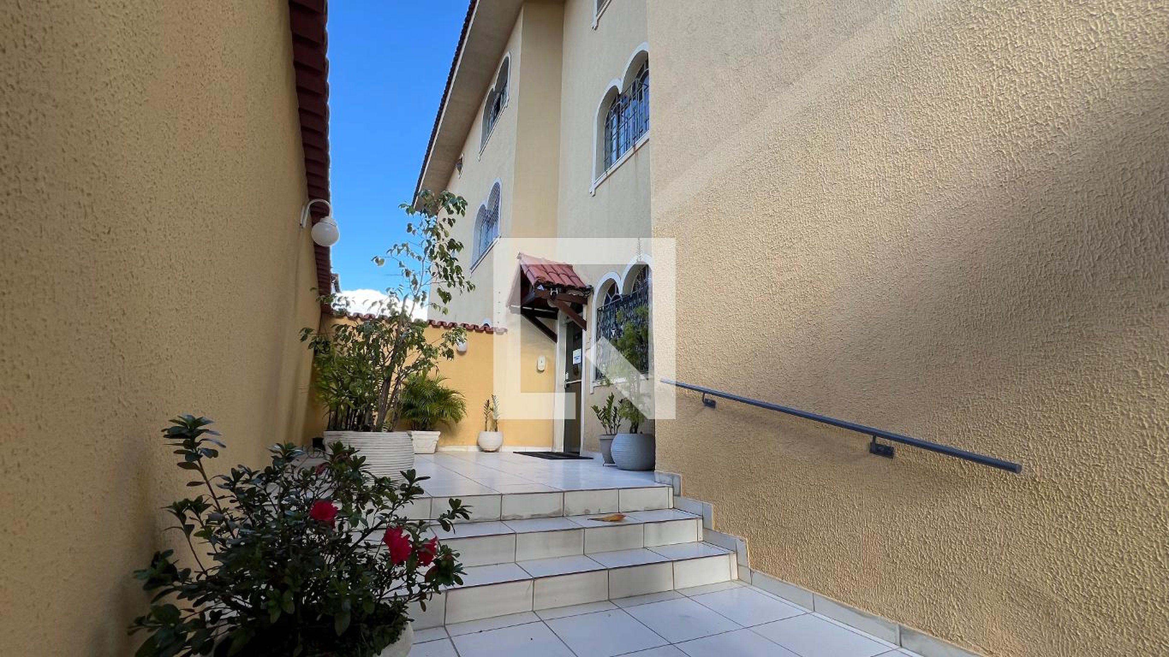 Entrada do Prédio Edifício Arabela