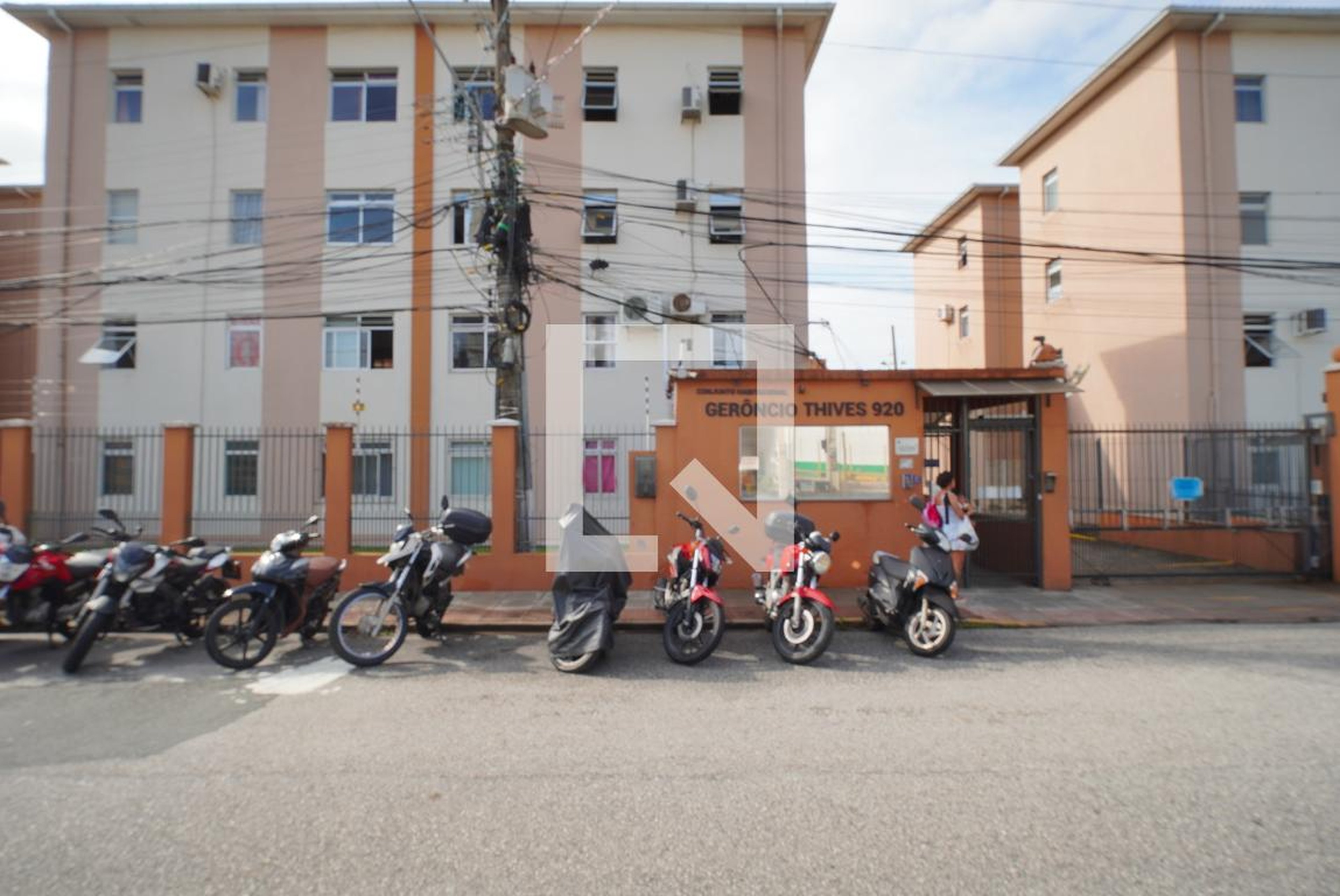 Fachada Condomínio Conjunto Habitacional Gerôncio Thives