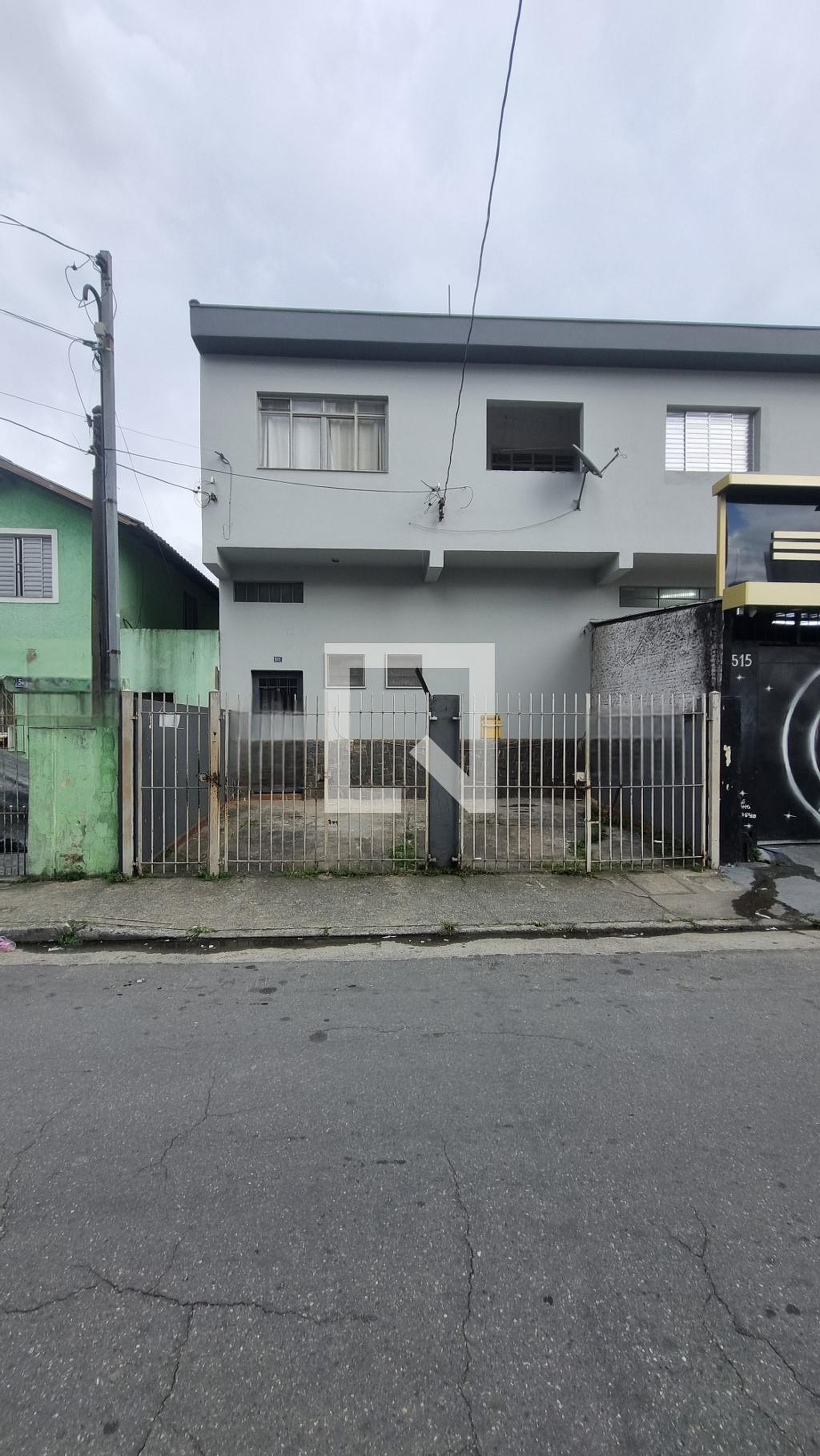 Fachada Condomínio em Rua Francisco Pereira, 511