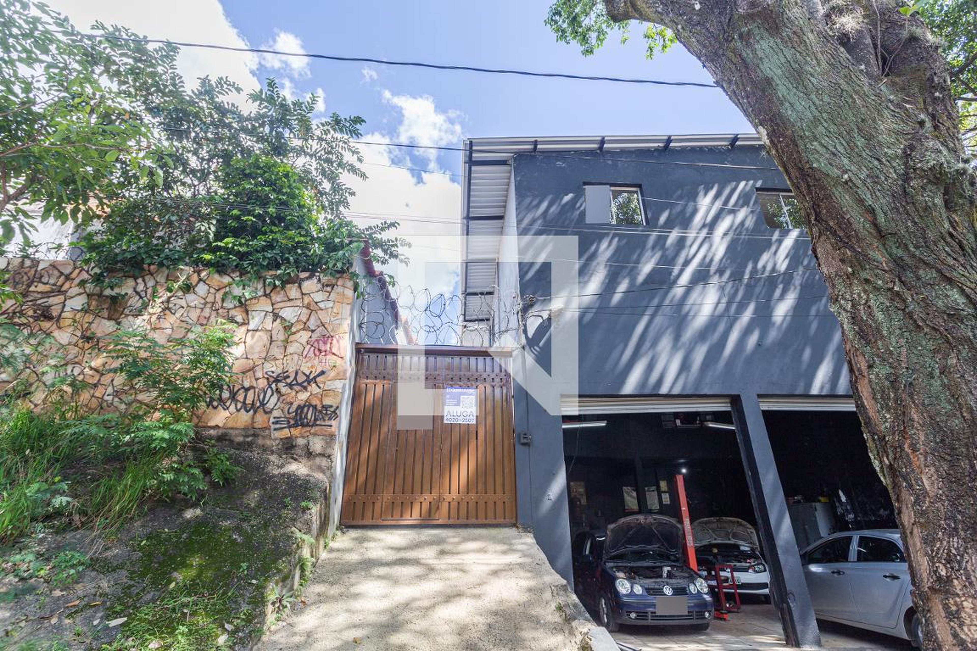 Fachada Condomínio em Avenida dos Andradas, 6384