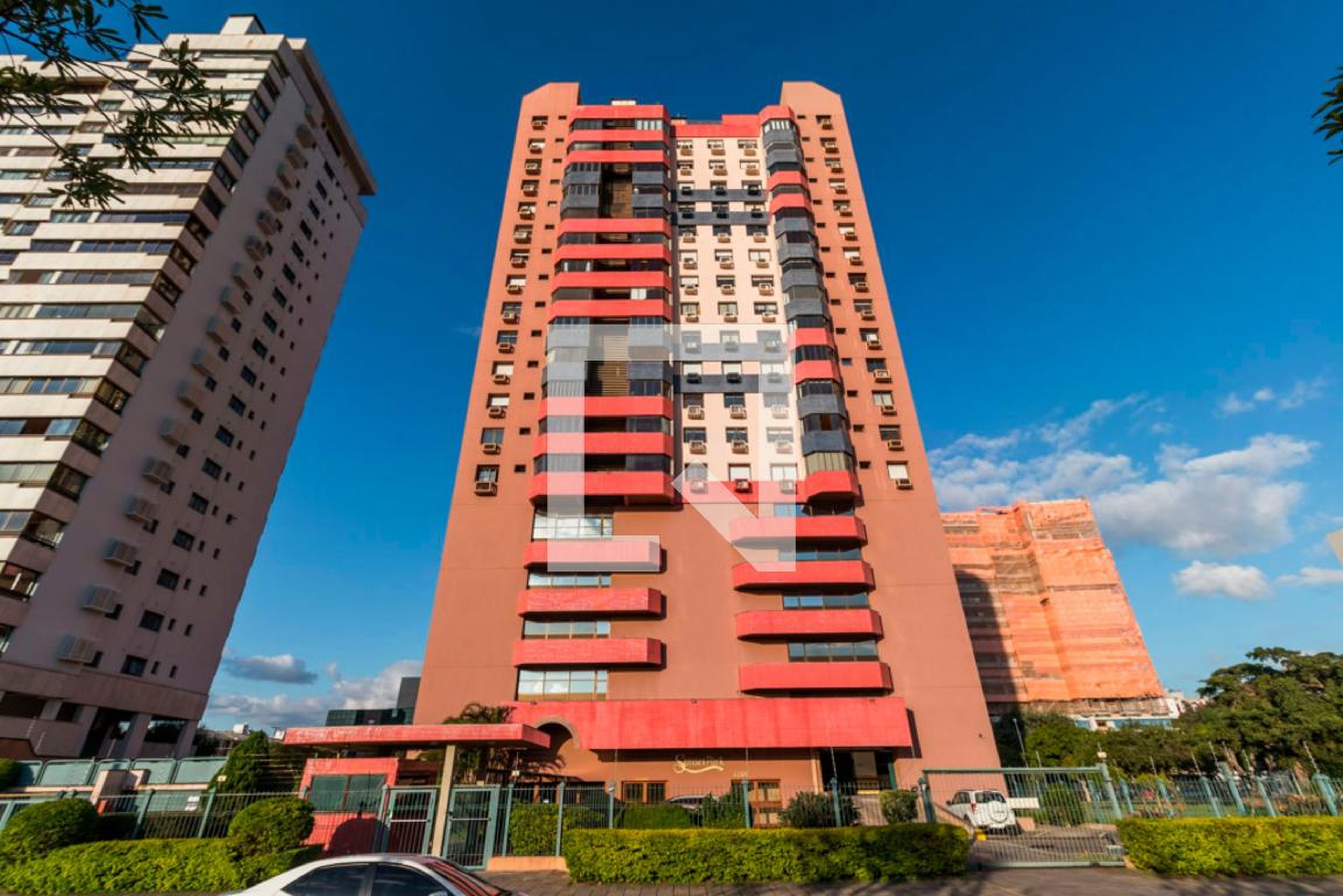 Fachada Condomínio em Avenida Borges de Medeiros, 3200