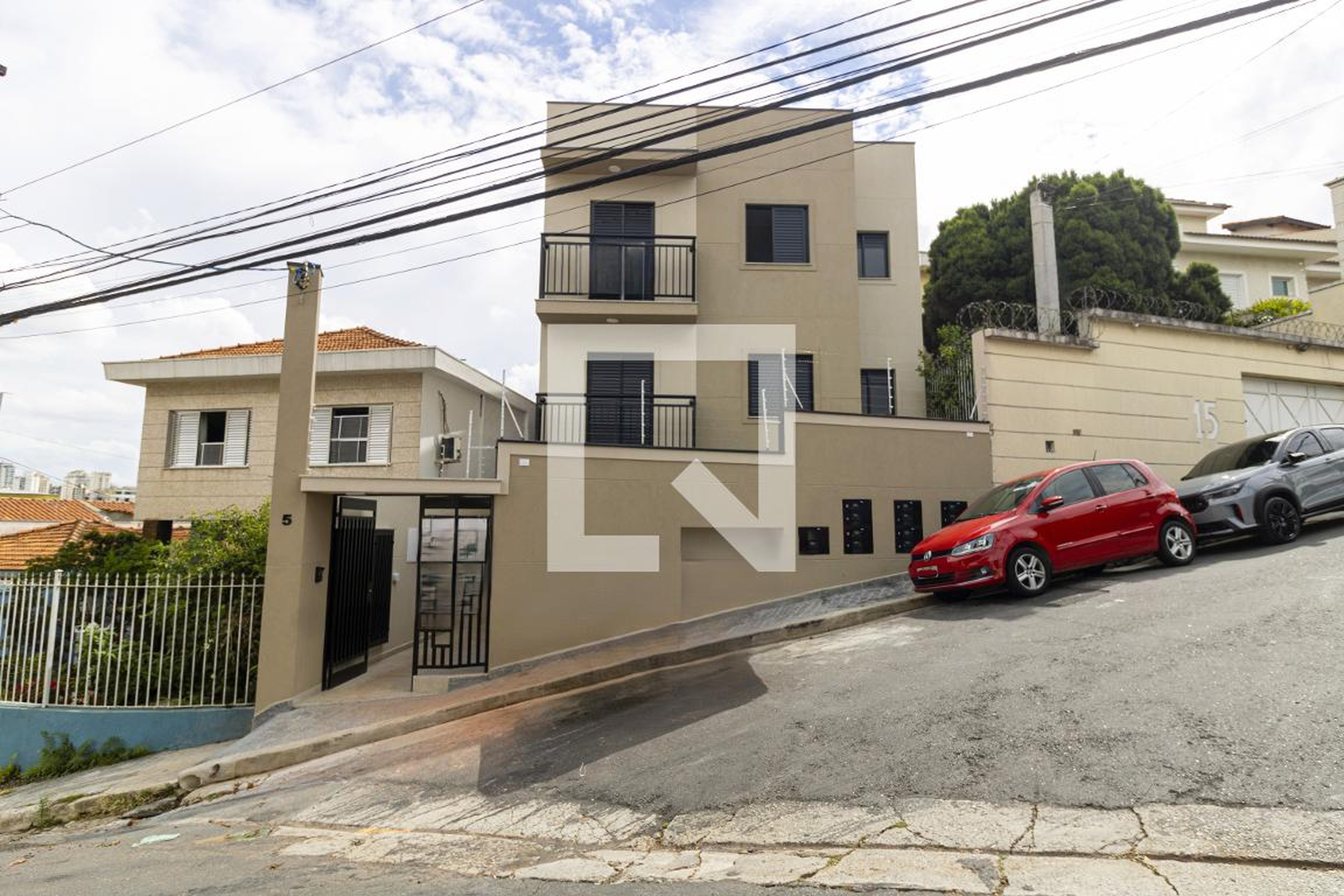 Fachada Condomínio em Rua Feliciano Bicudo, 5