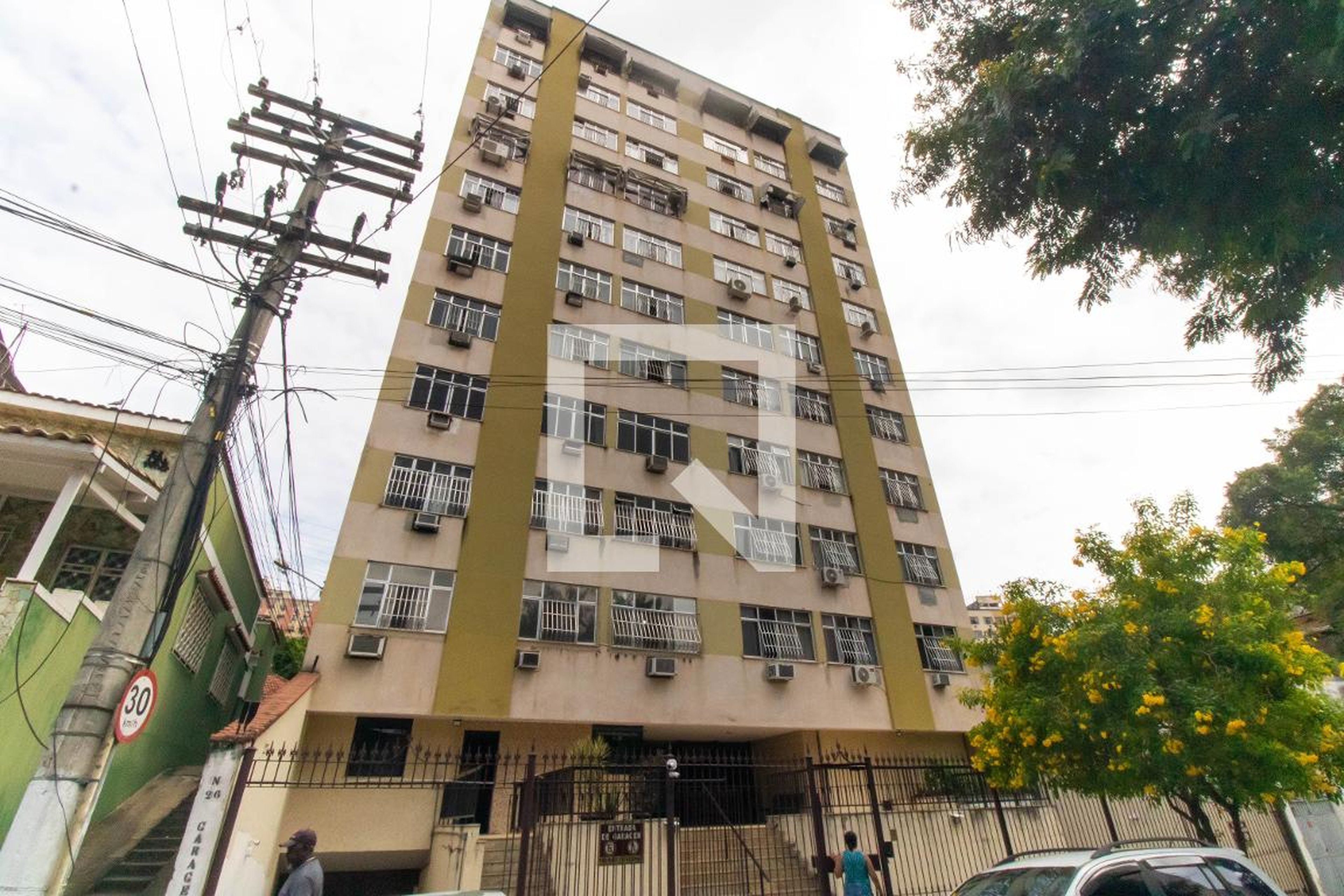 Fachada Condomínio em Rua Duarte Galvão, 118