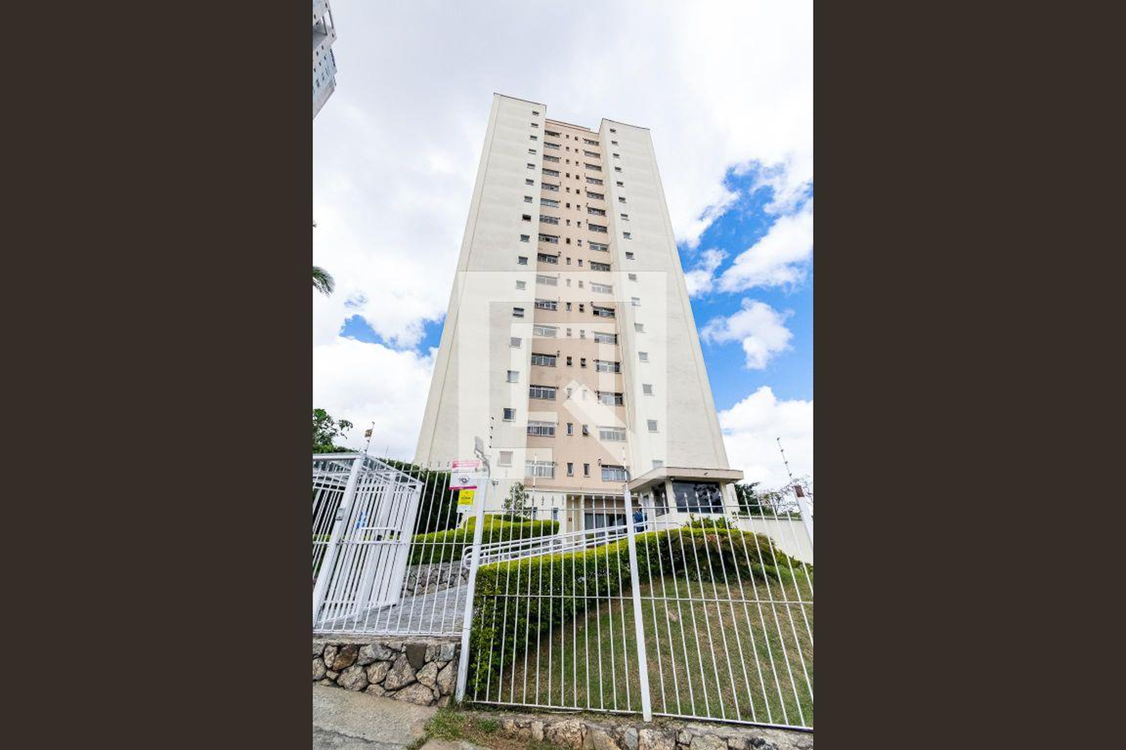 Fachada do Prédio Condomínio Windsor
