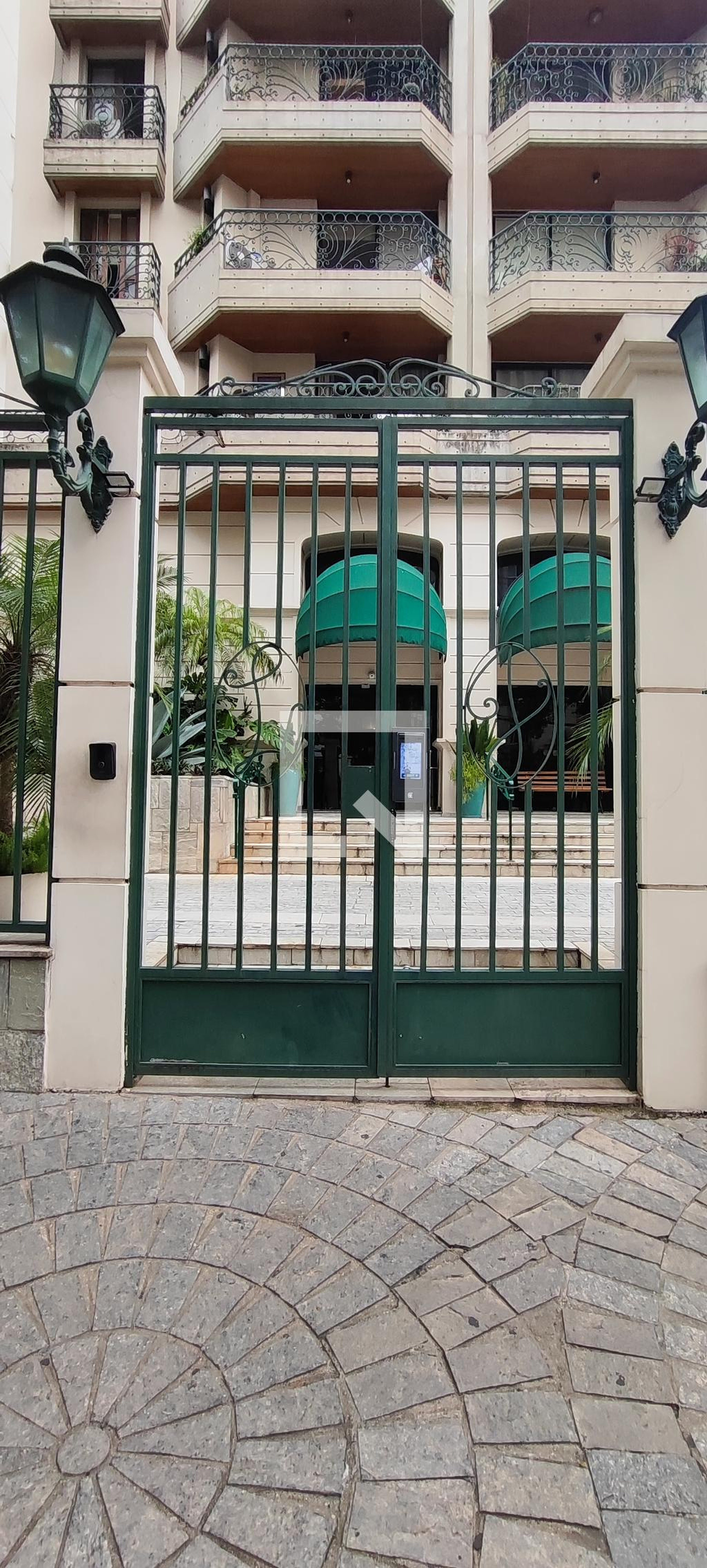 Fachada Edifício Flat Servce Les Jardins