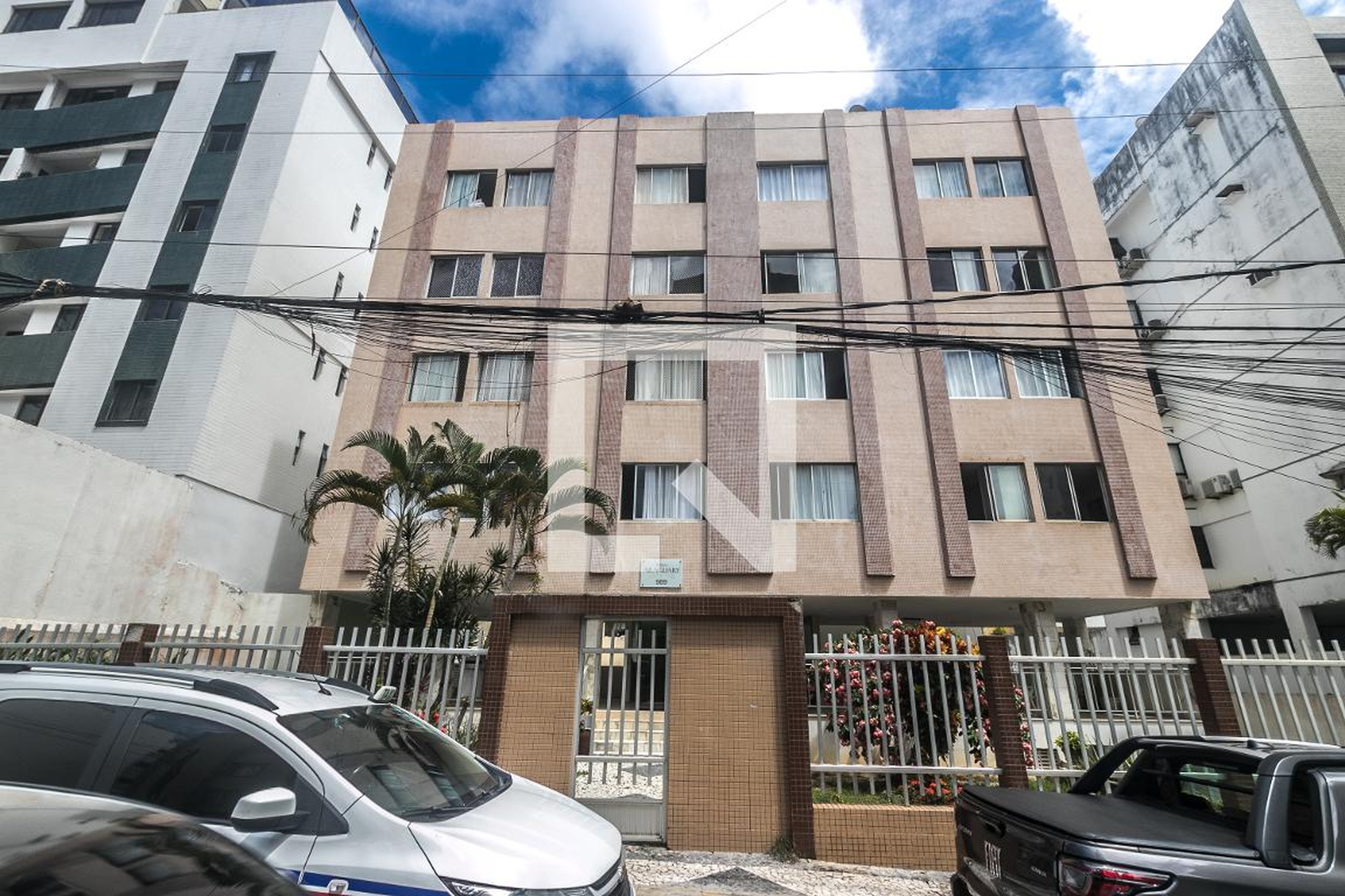 Fachada do Prédio Condomínio em Rua Professor Cassilandro Barbuda, 989