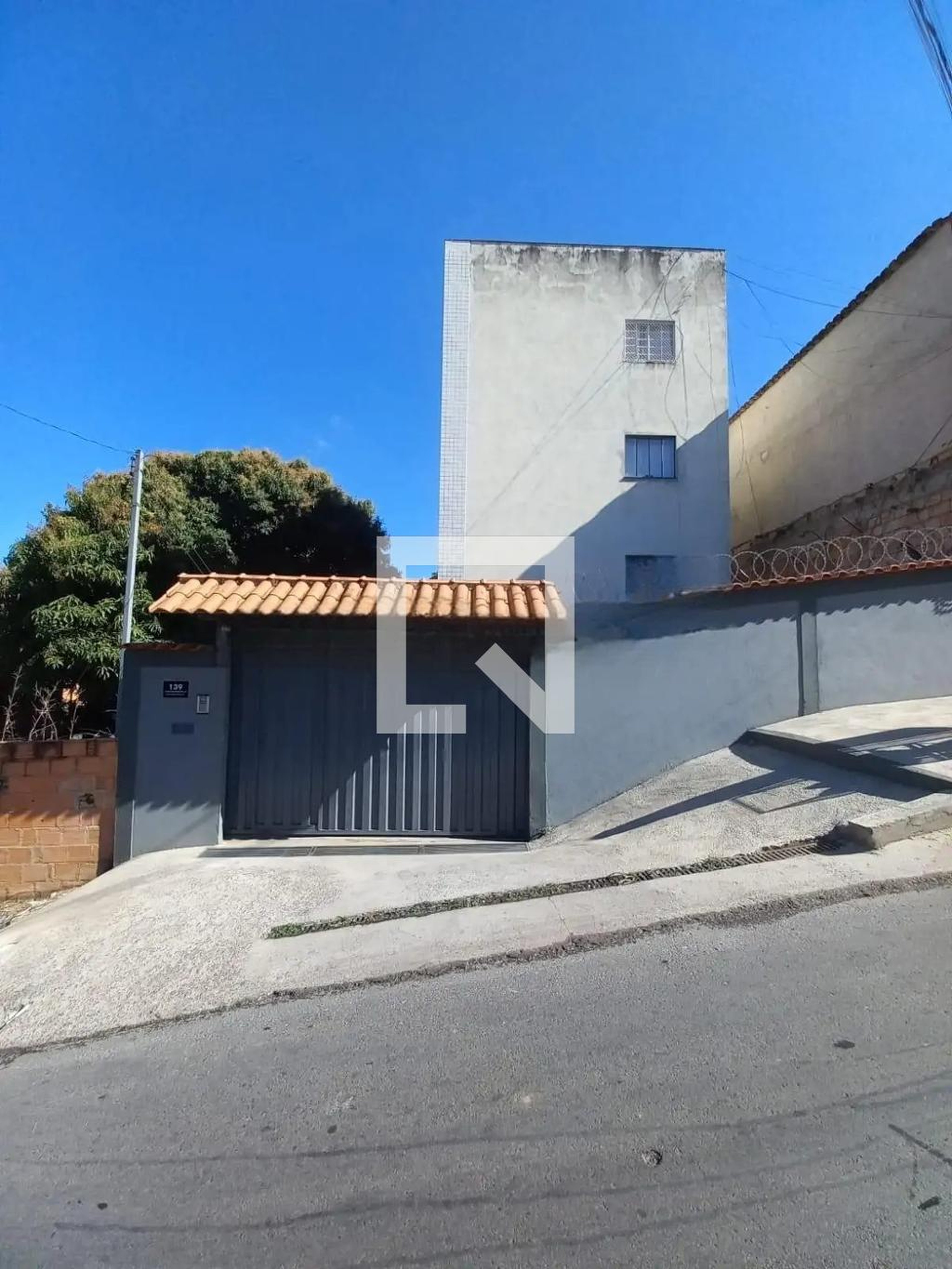 Fachada Condomínio em Rua José Paulo de Barros, 139