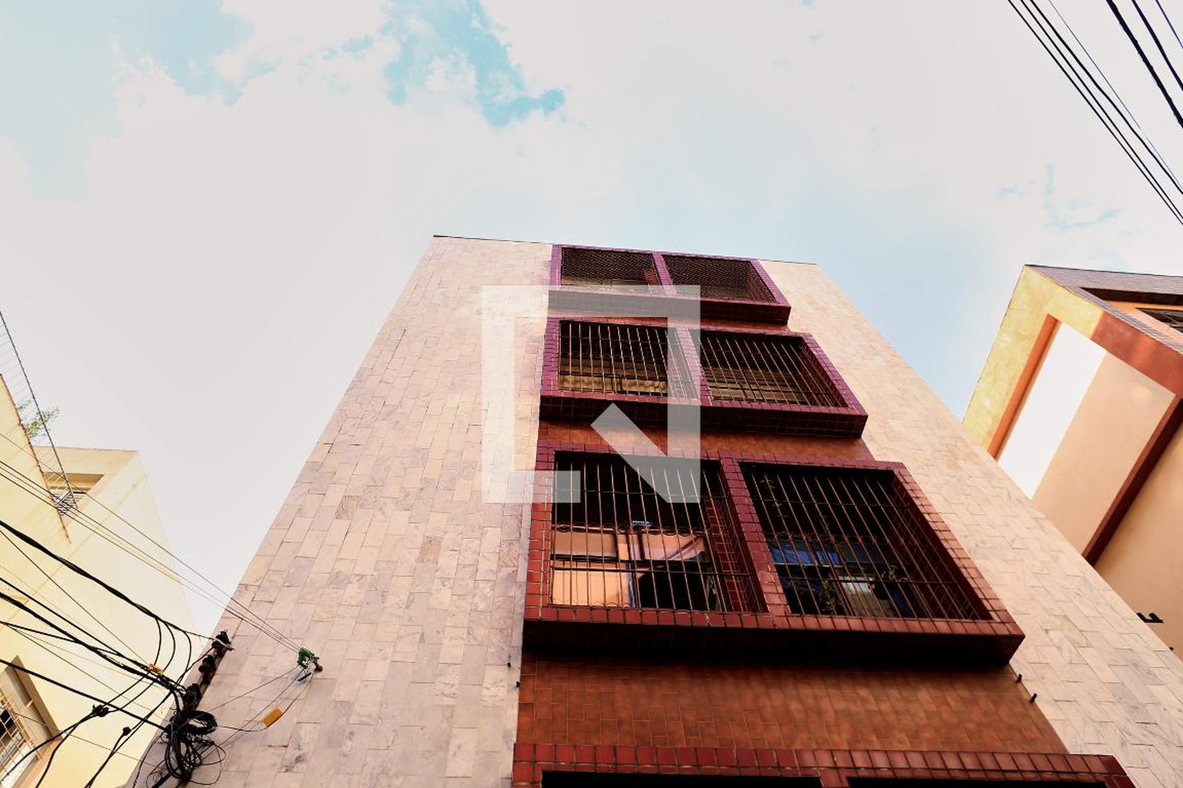 Fachada Condomínio em Rua Muzambinho, 313