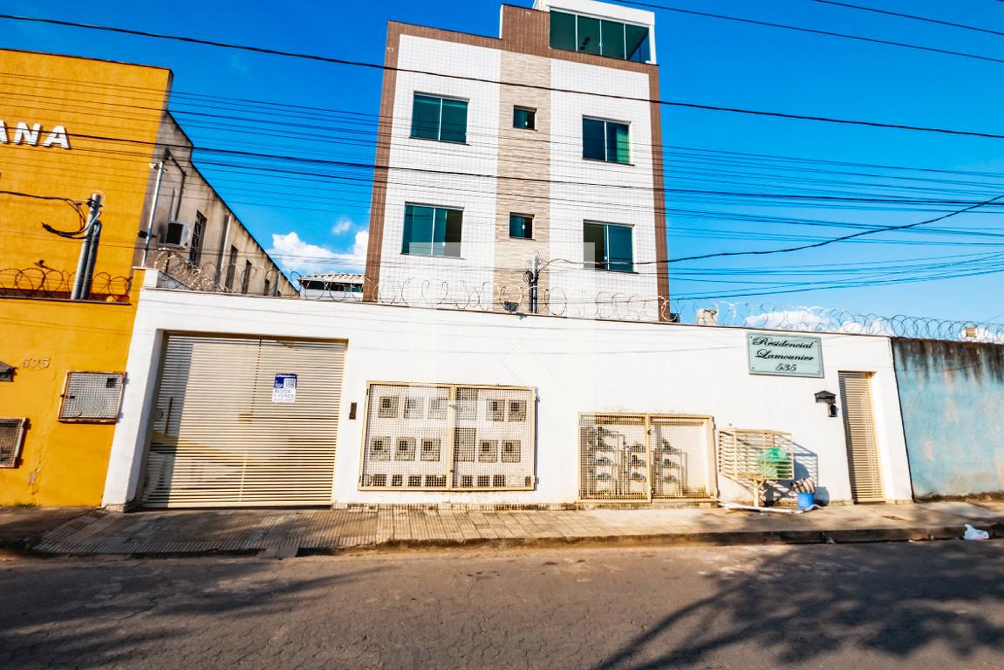 Fachada Condomínio em Rua Sorocaba, 535