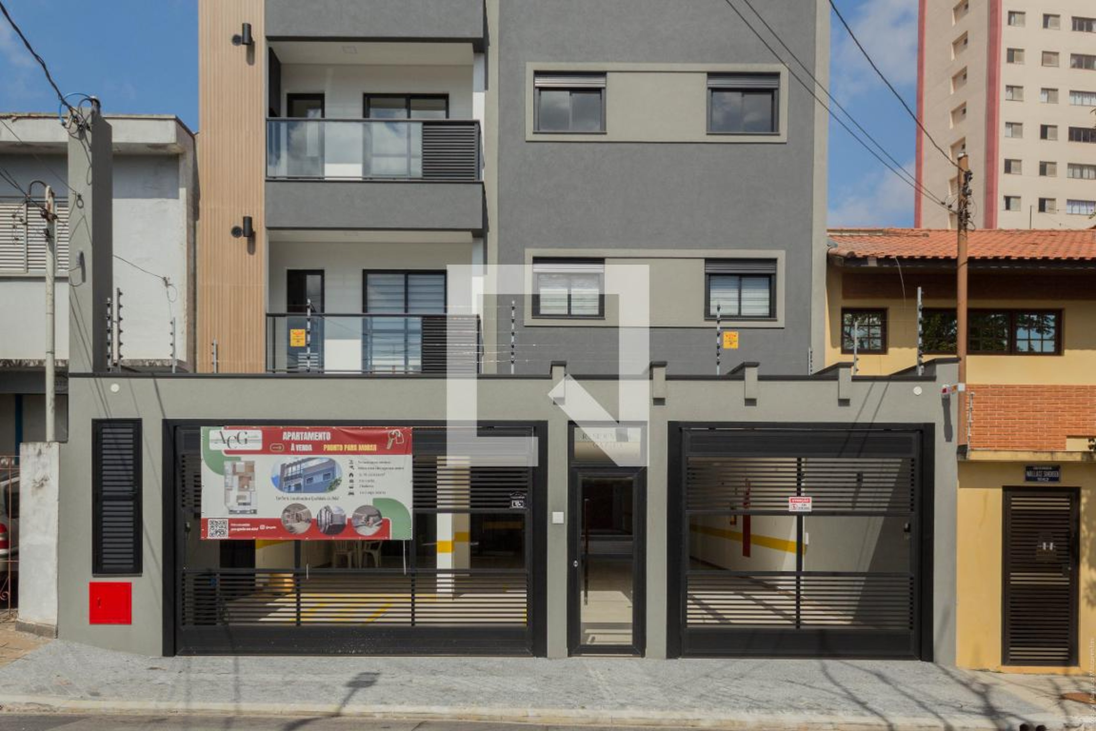 Fachada Condomínio em Avenida Wallace Simonsen, 1062
