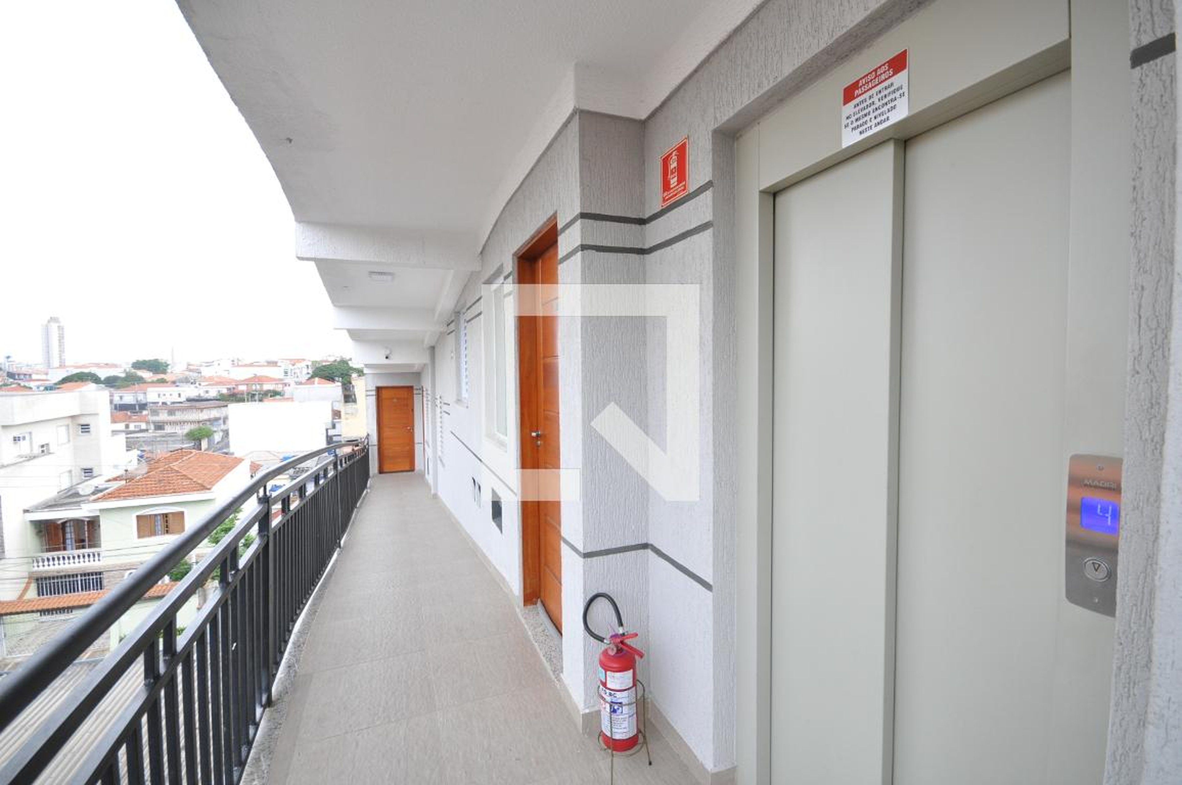 Elevador - Residencial Tanque Velho