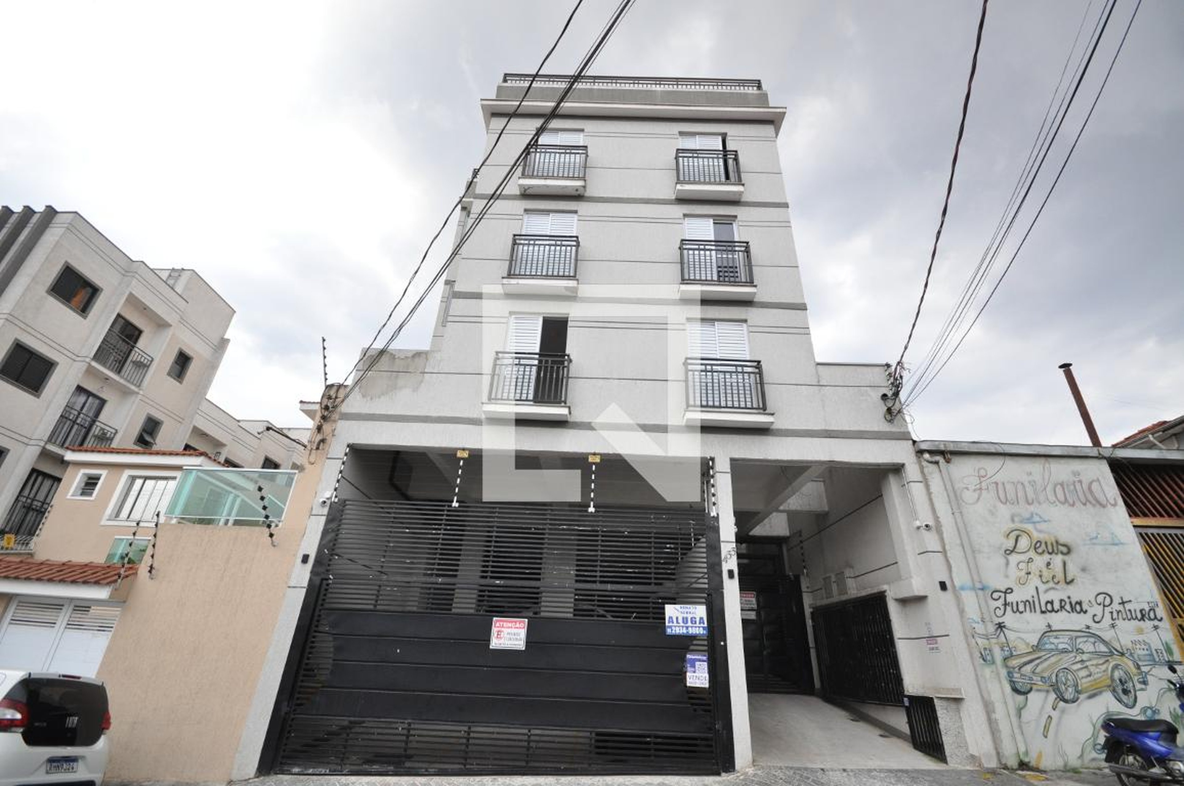 Fachada Residencial Tanque Velho