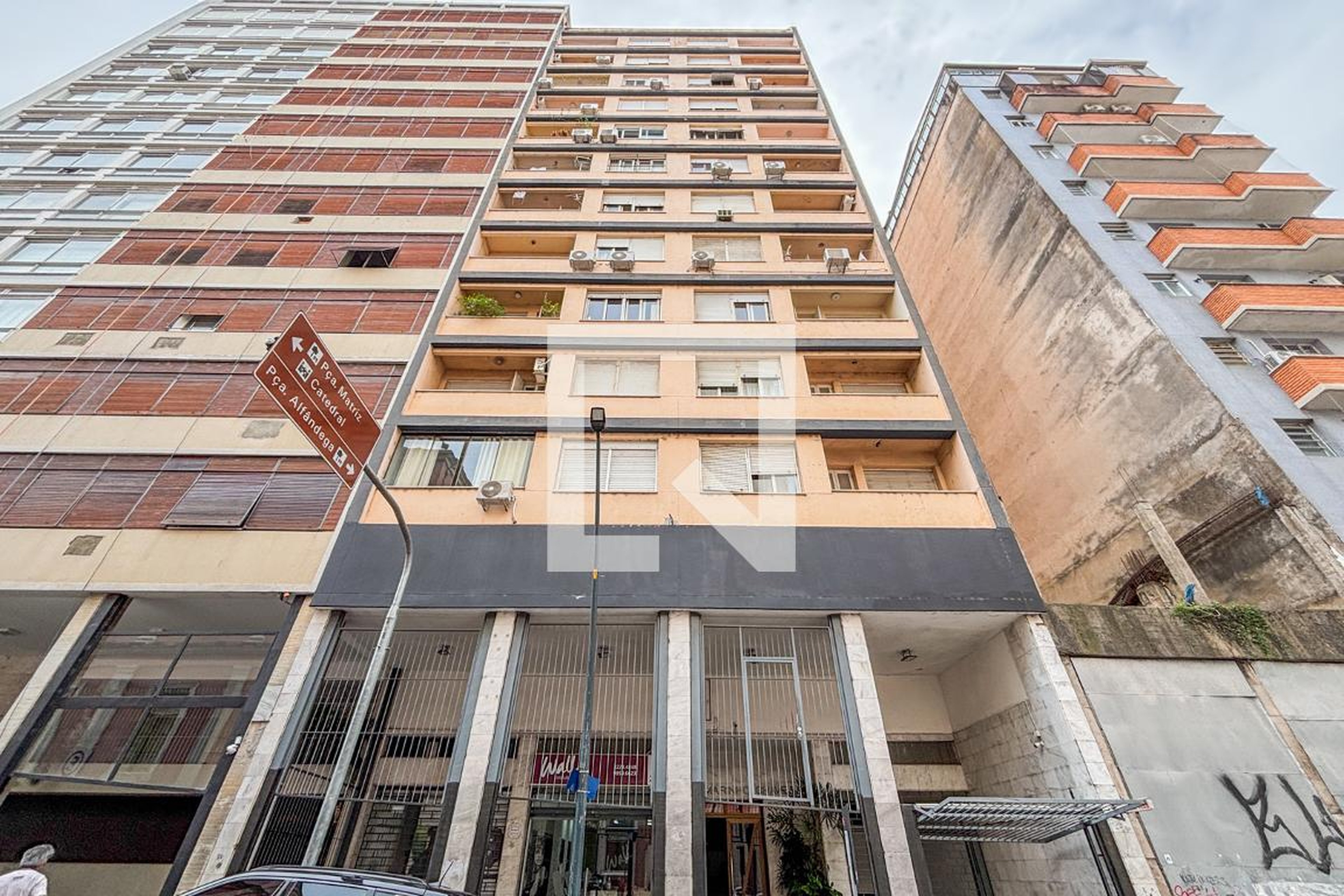 Fachada Condomínio Marinho Chaves