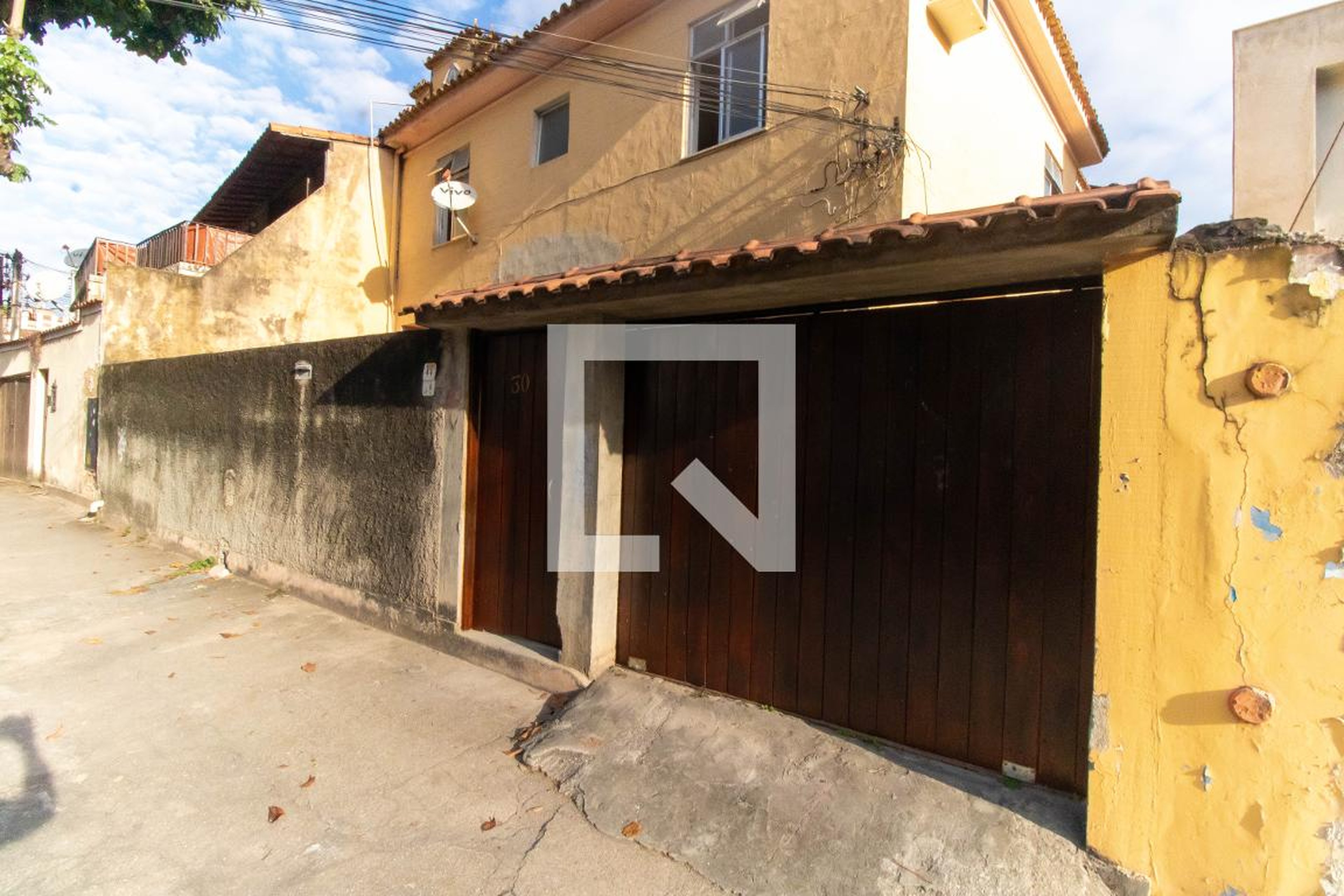 Fachada Condomínio em Travessa Elzir de Almeida Brandão, 30