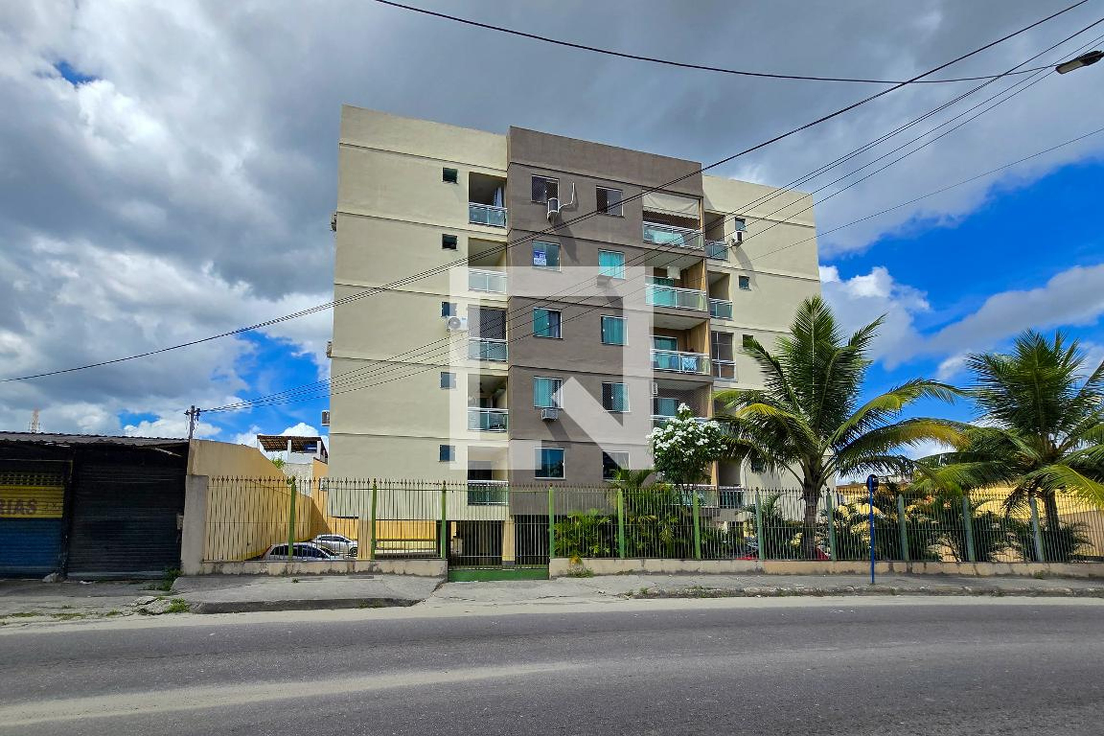 Fachada do Prédio Condomínio em Rua Jonas da Fonseca, 15