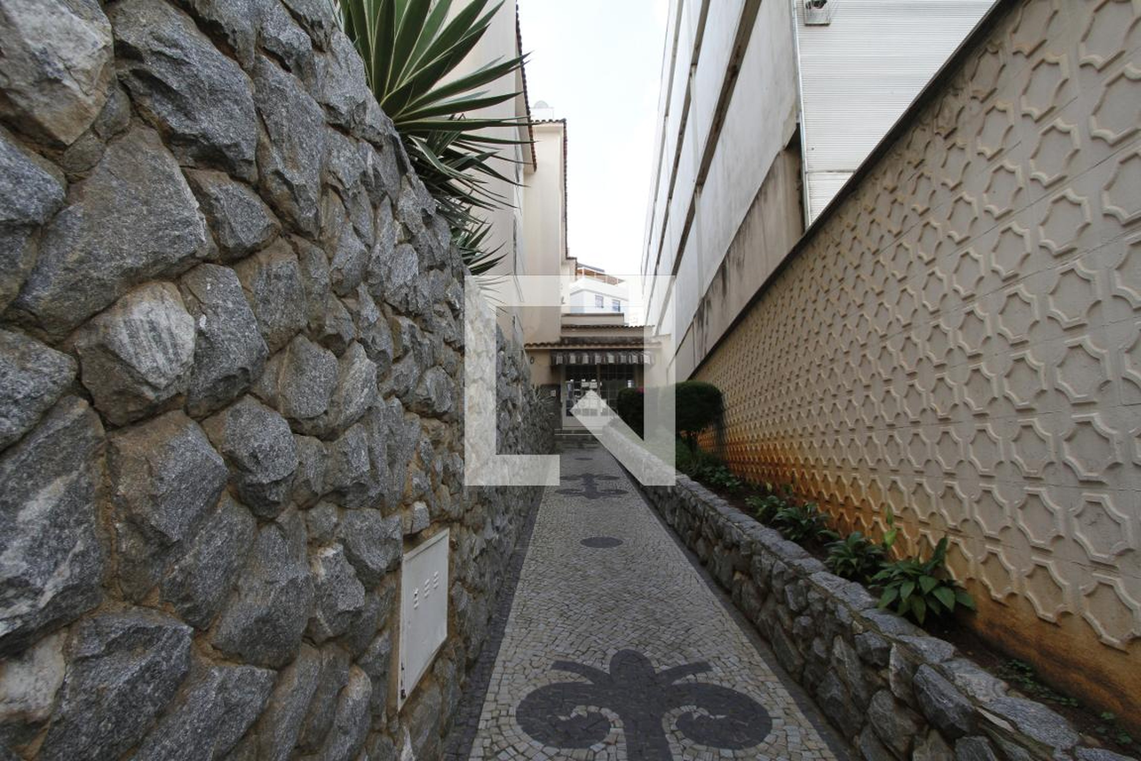 Entrada - Edifício Curral Del Rey