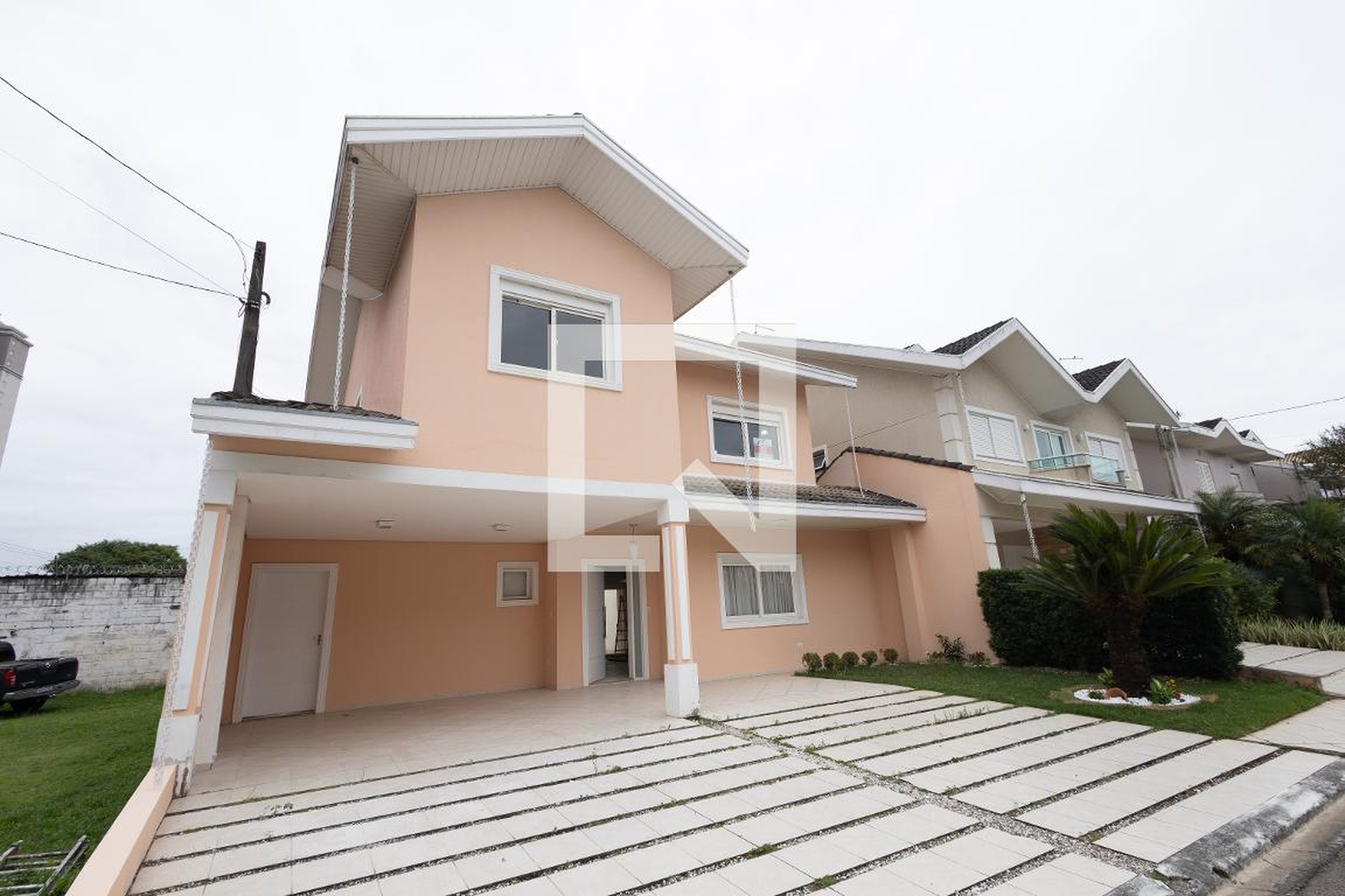 Fachada Condomínio em Avenida Nicola Capucci, 281