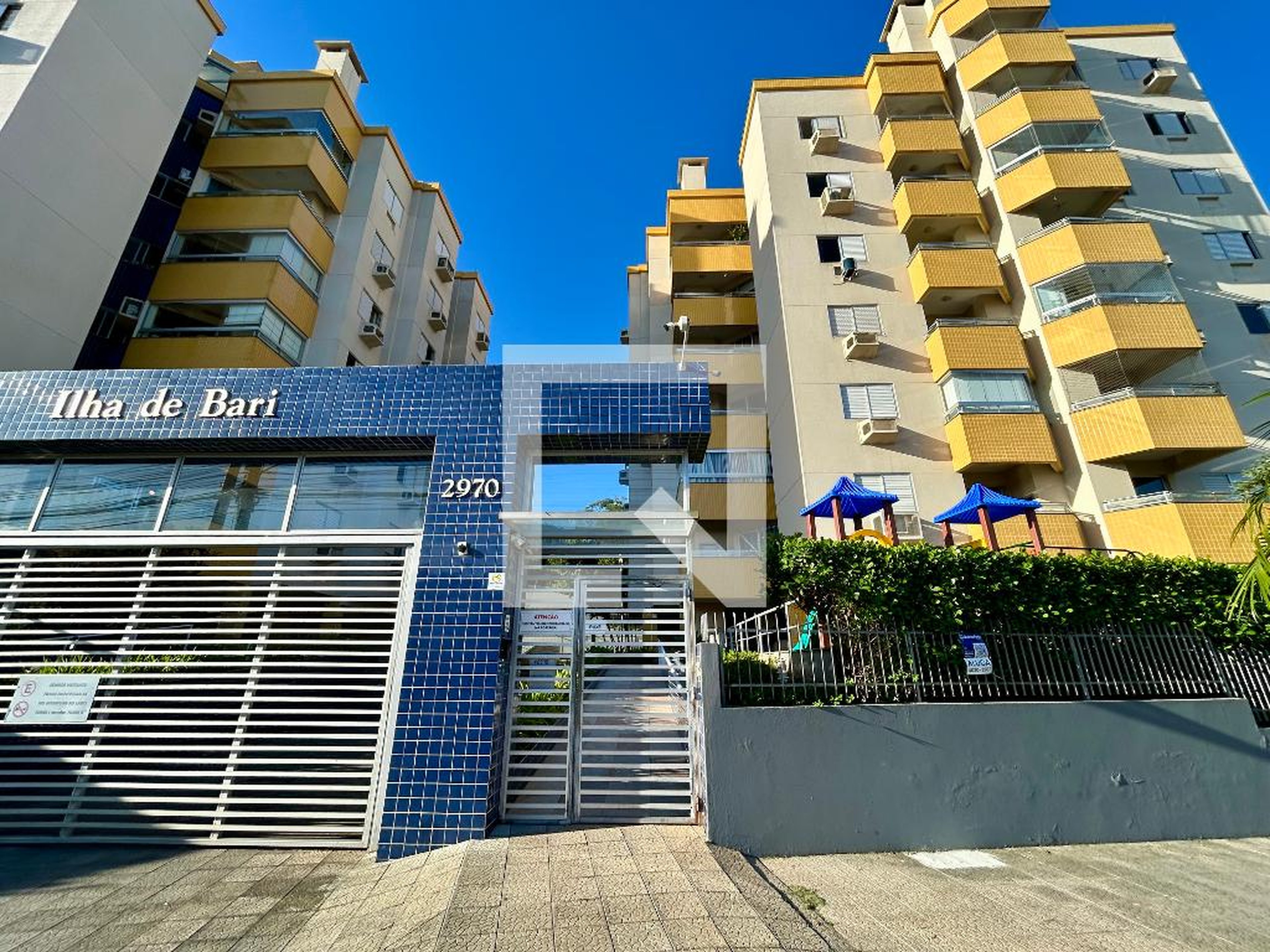 Fachada Condomínio Ilha de Bari