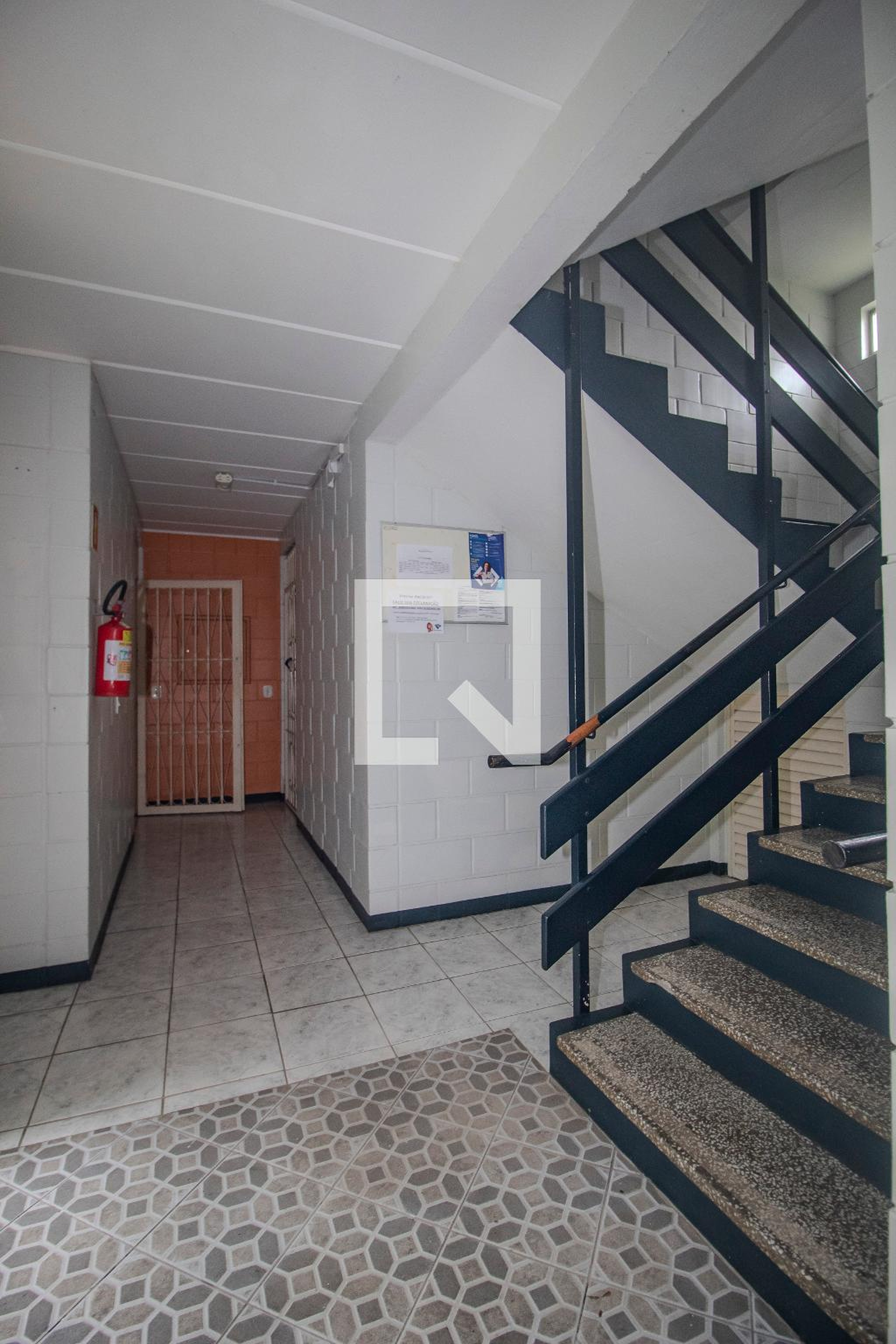Hall de entrada Condomínio em Avenida Romeu Samarani Ferreira, 575