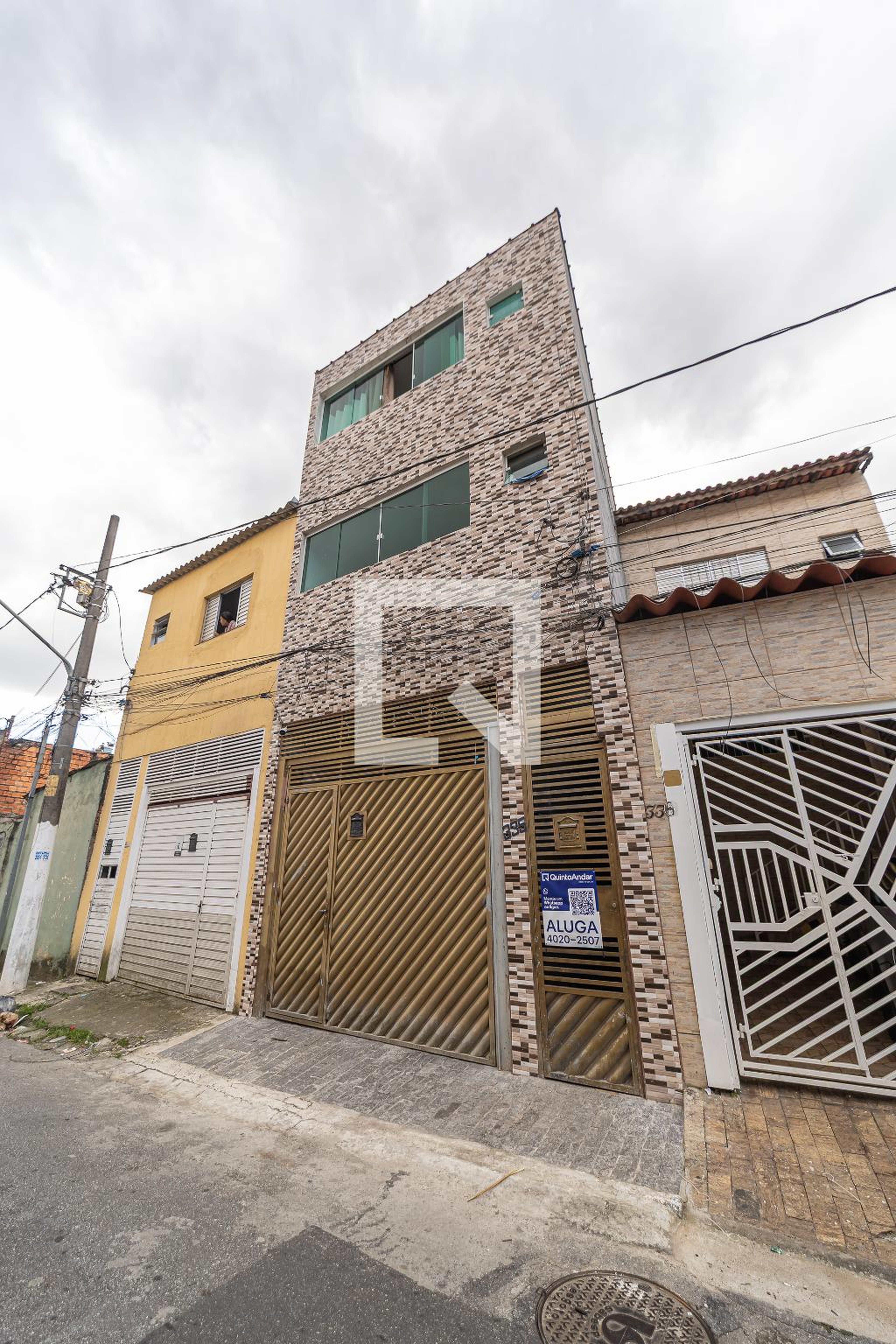 Fachada Condomínio em Rua Matões, 335