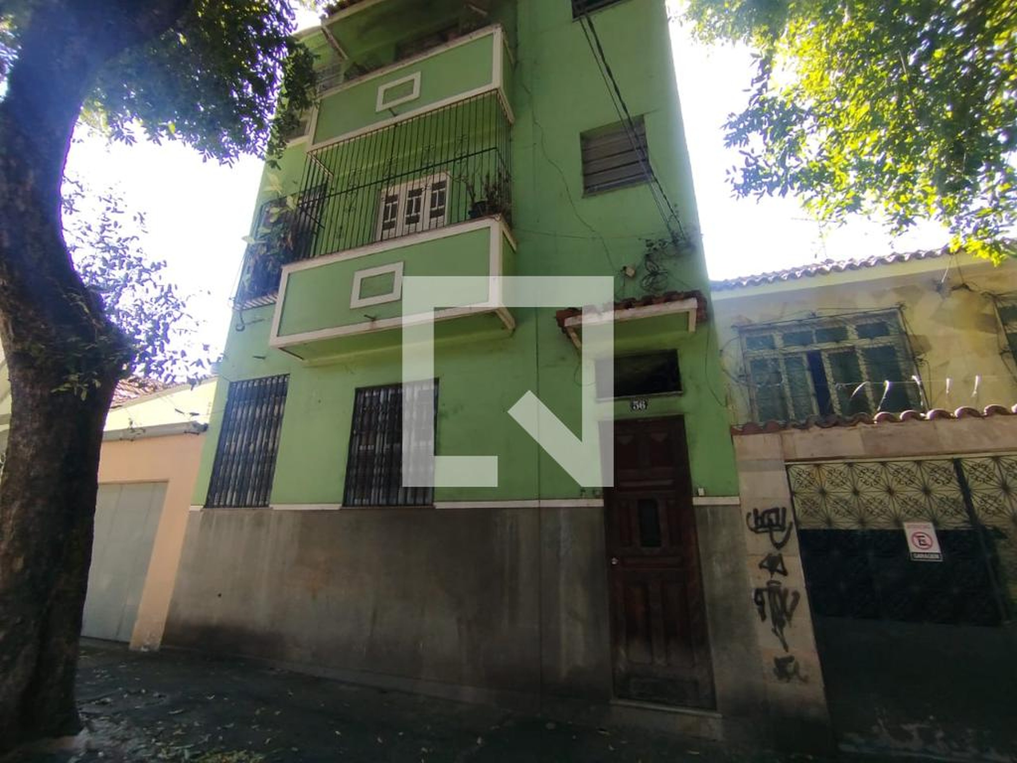 Fachada Condomínio em Rua Antônio Henrique de Noronha, 56