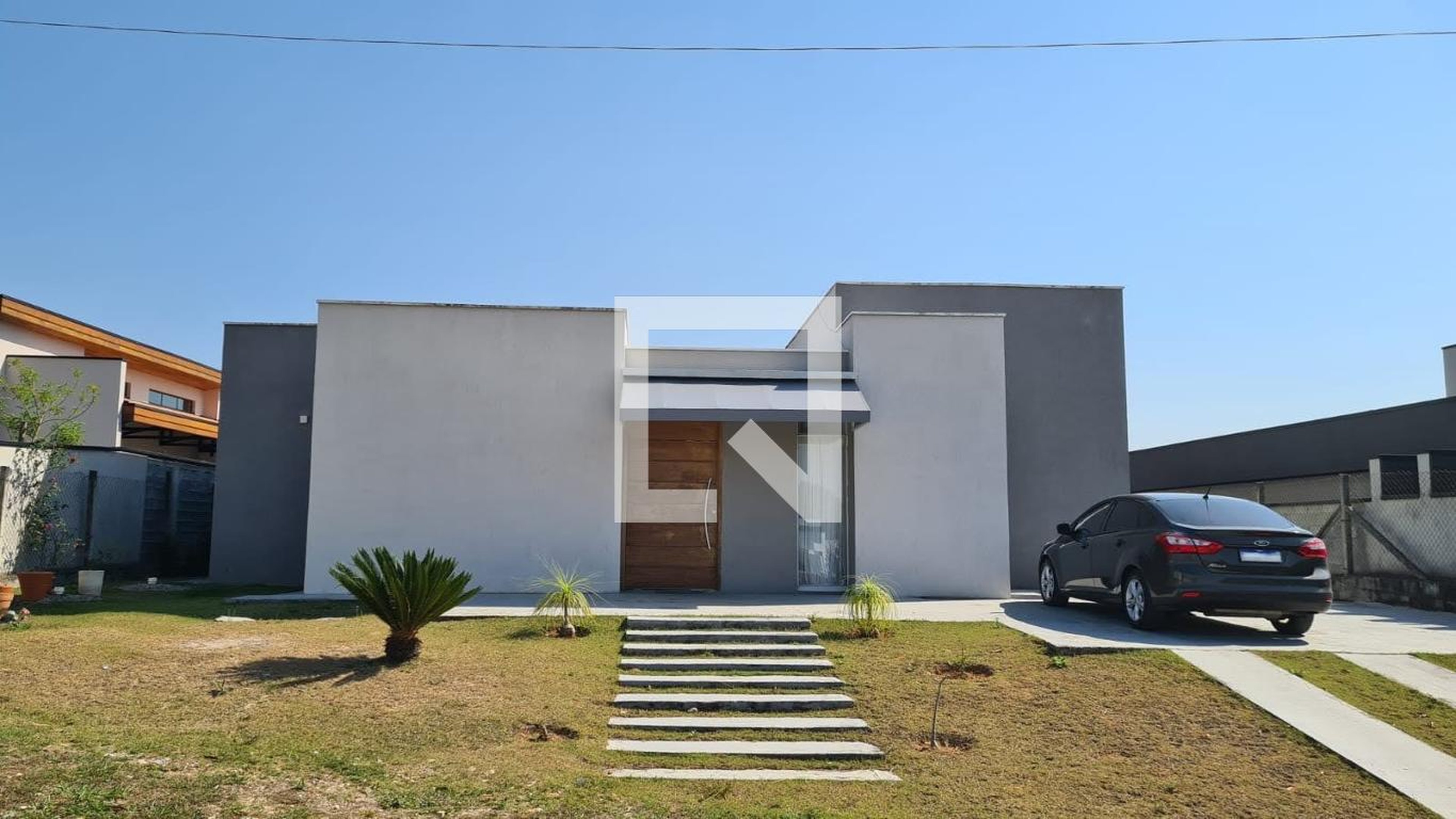 Fachada Condomínio em Rua Osmar Domingos de Oliveira, 245