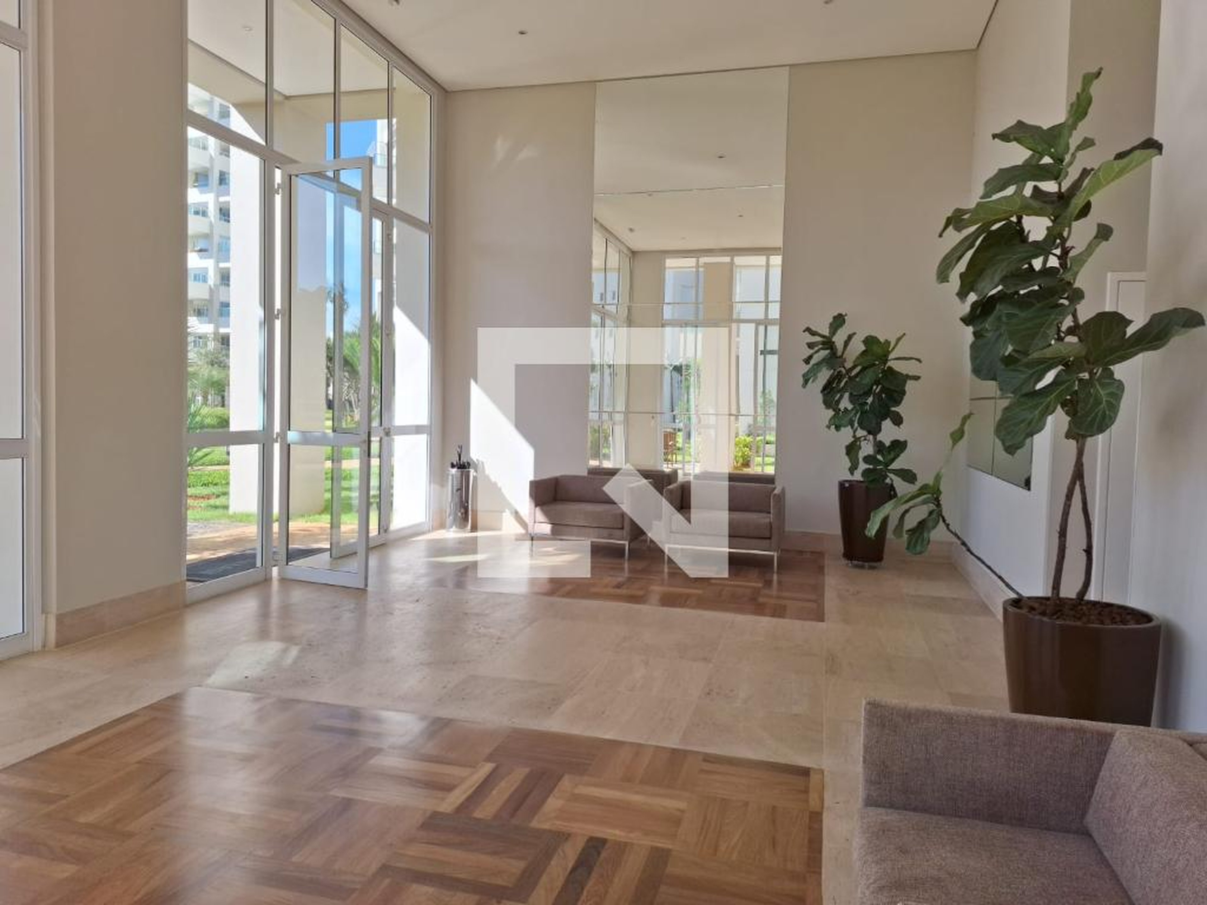Hall de entrada Condomínio em Avenida Marcos Penteado de Ulhôa Rodrigues, 3555