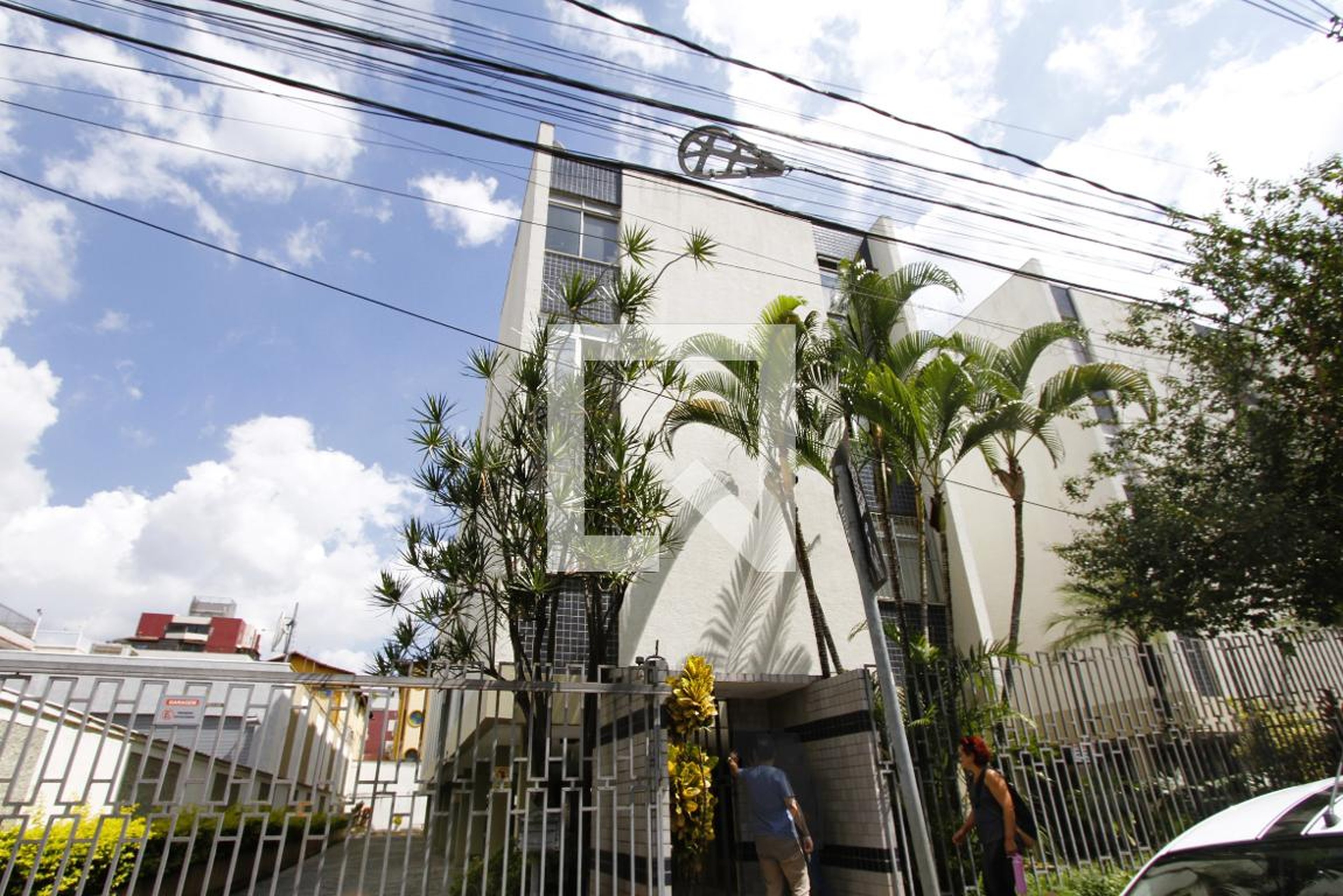 Fachada Condomínio em Rua Coração Eucarístico de Jesus, 155
