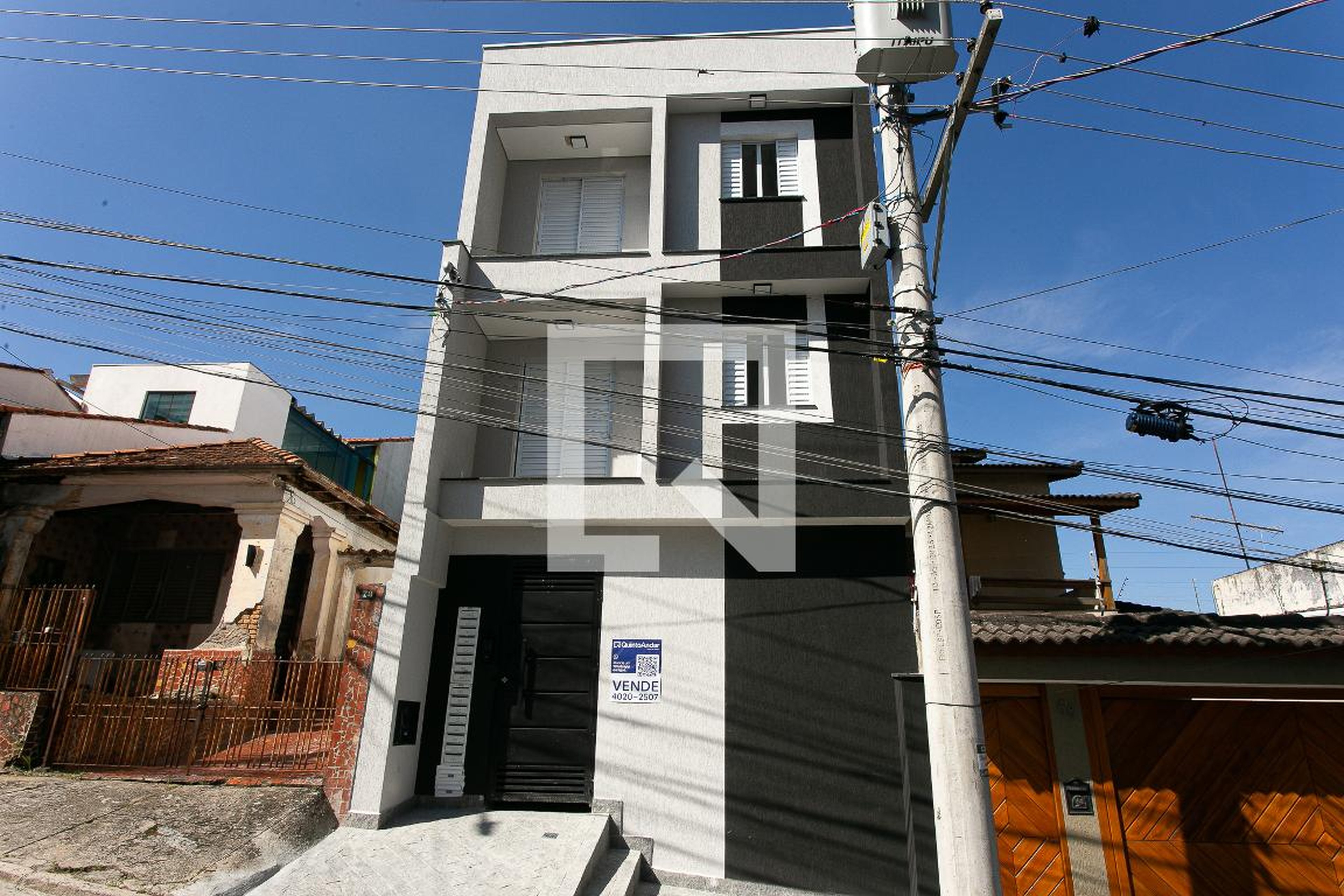 Fachada Condomínio em Rua Moliterno, 76